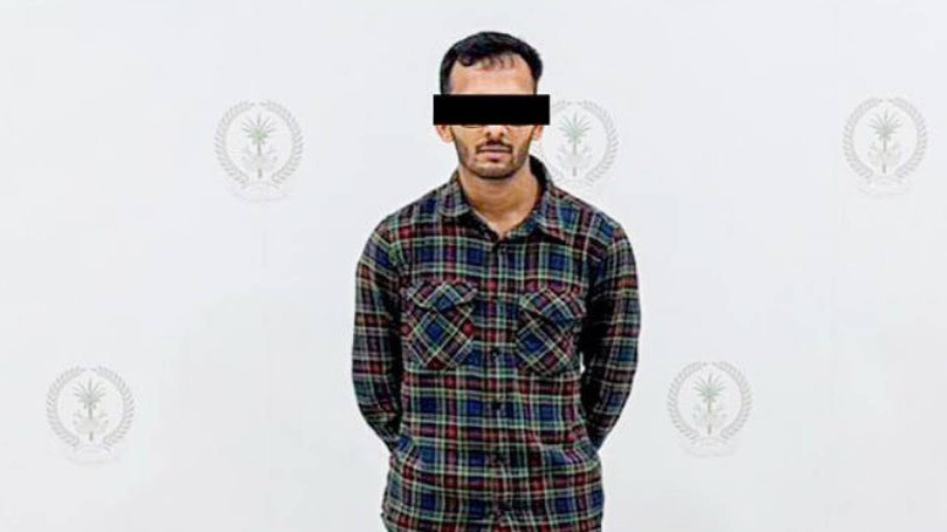 شرطة الشارقة تكشف مجرما يستخدم أسلوبا إجراميا خطيرا لحشو المخدرات داخل "السجائر الإلكترونية"