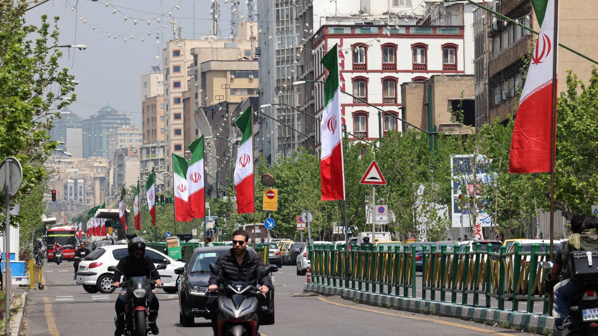 آخر التطورات بين أمريكا وإيران في اليوم الـ 61 للحرب على طهران