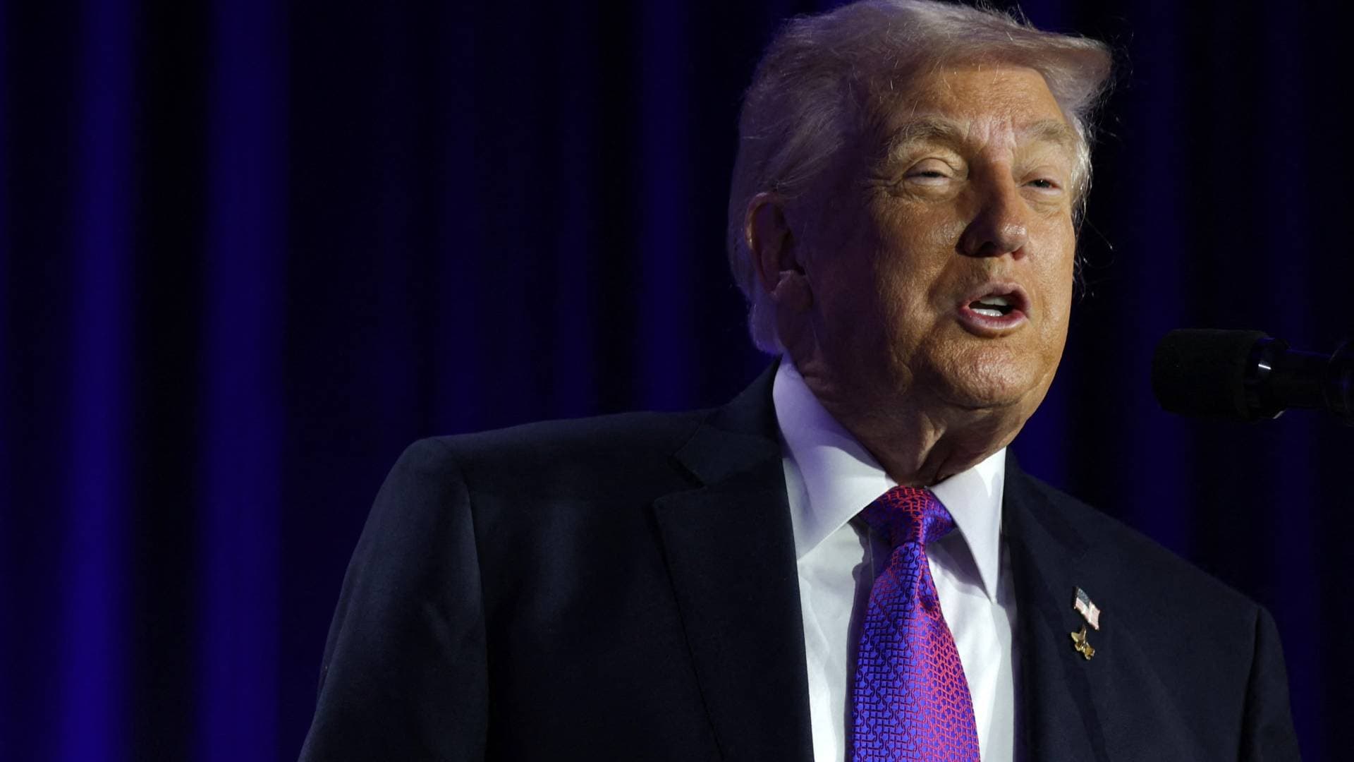 إعلام أمريكي: ترمب يوجه بالاستعداد لحصار طويل الأمد على إيران ويستبعد الانسحاب