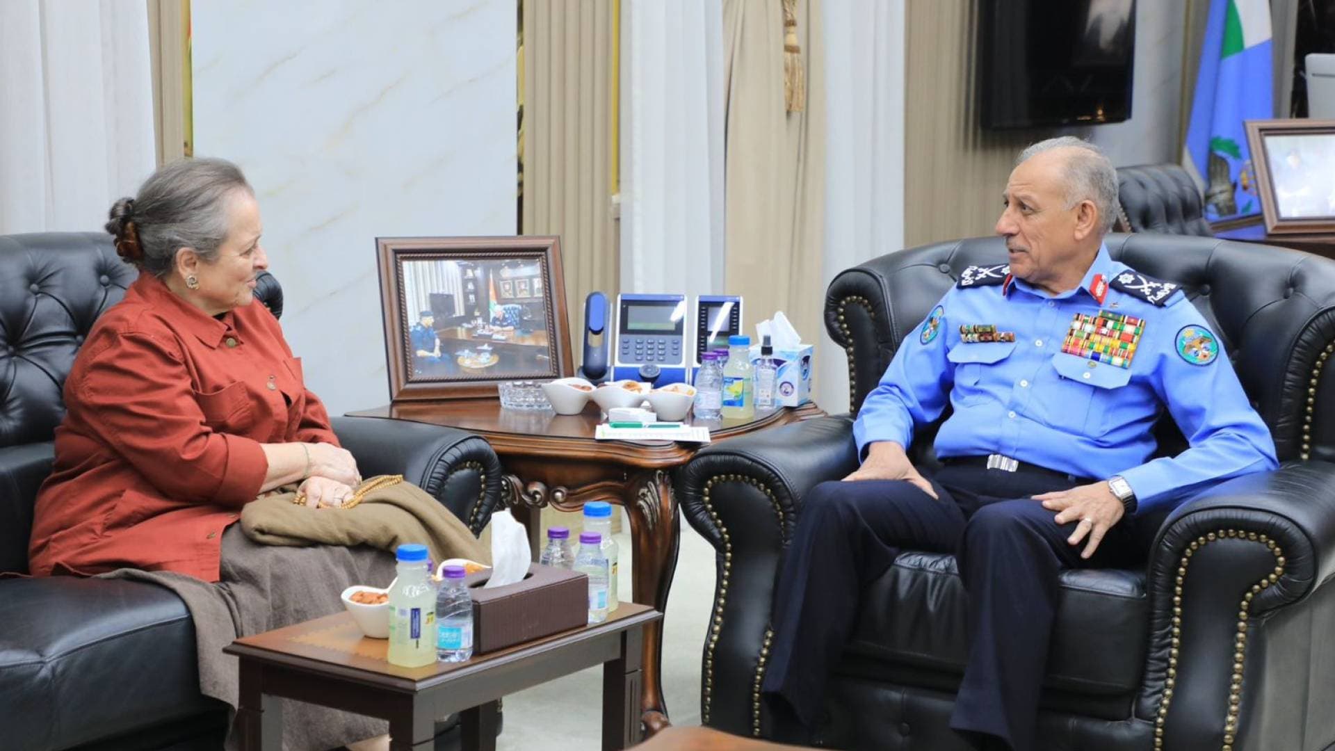 الأميرة عالية بنت الحسين تلتقي مدير الأمن العام وتكرم عددا من مرتبات الإدارة الملكية لحماية البيئة