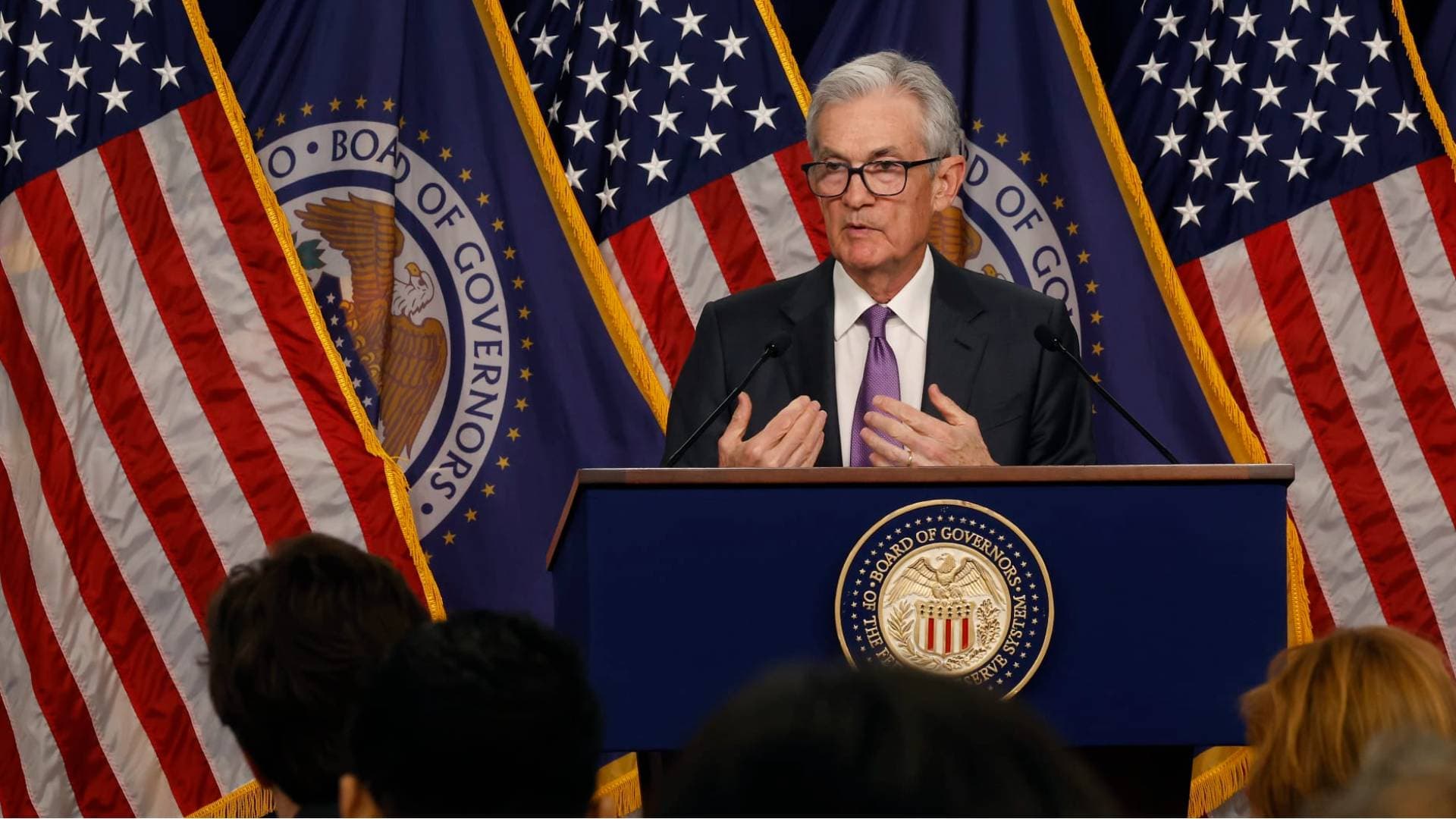 الفيدرالي الأميركي يثبت أسعار الفائدة دون تغيير في نطاق 3.50-3.75%