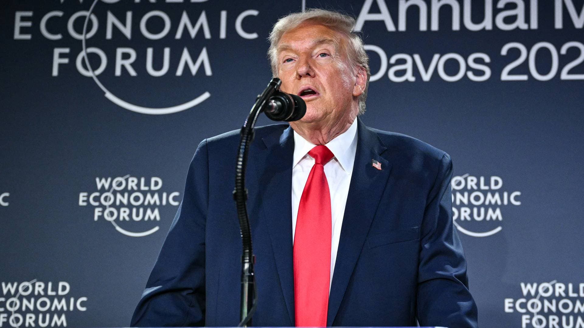 ترمب: إيران في حالة انهيار شامل وعليها الاستسلام.. وبوتين يشاركنا رفض سلاحها النووي