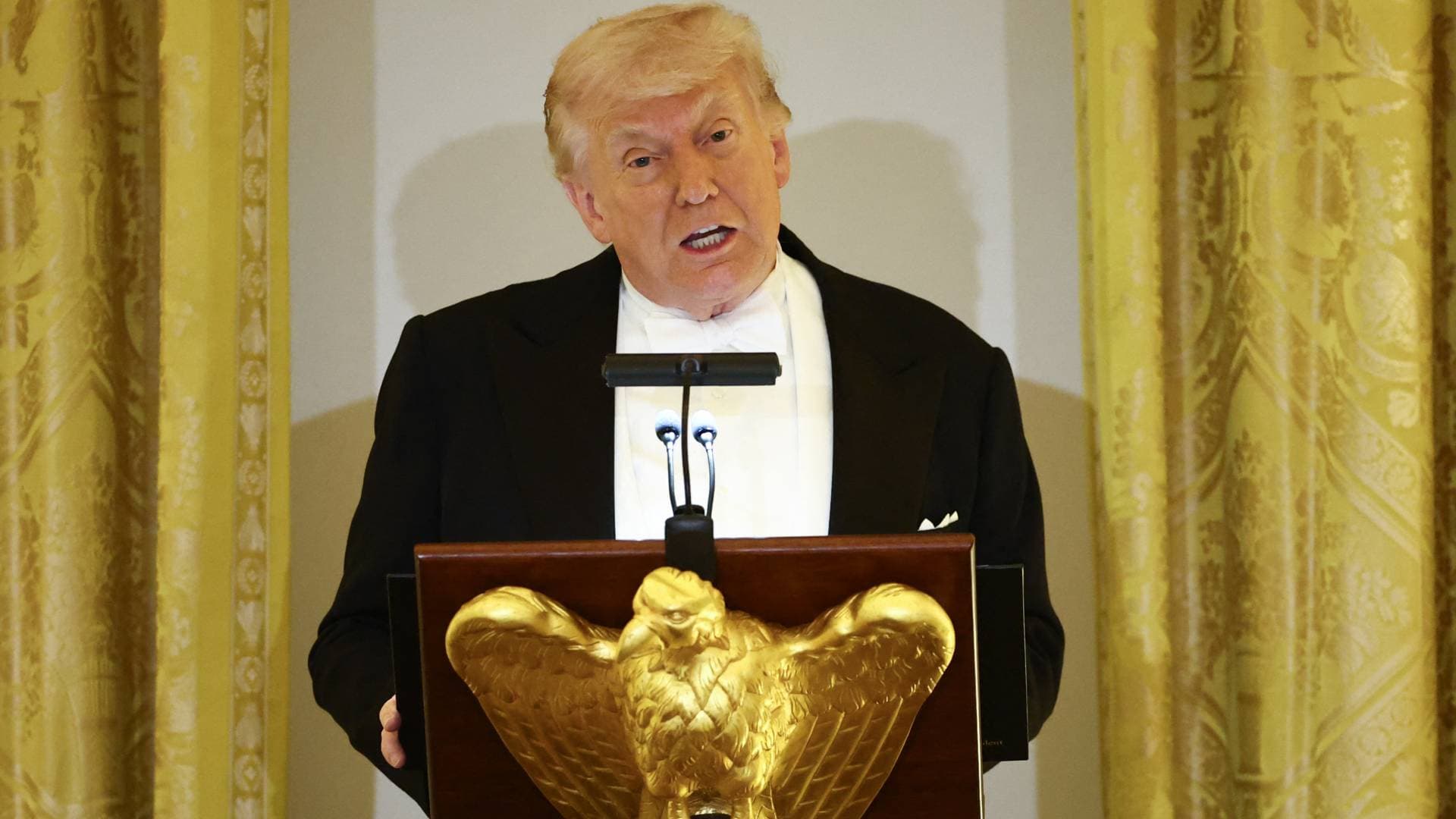 خلاف حول إيران.. ترمب يلوح بخفض القوات الأمريكية في ألمانيا ويهاجم ميرتس