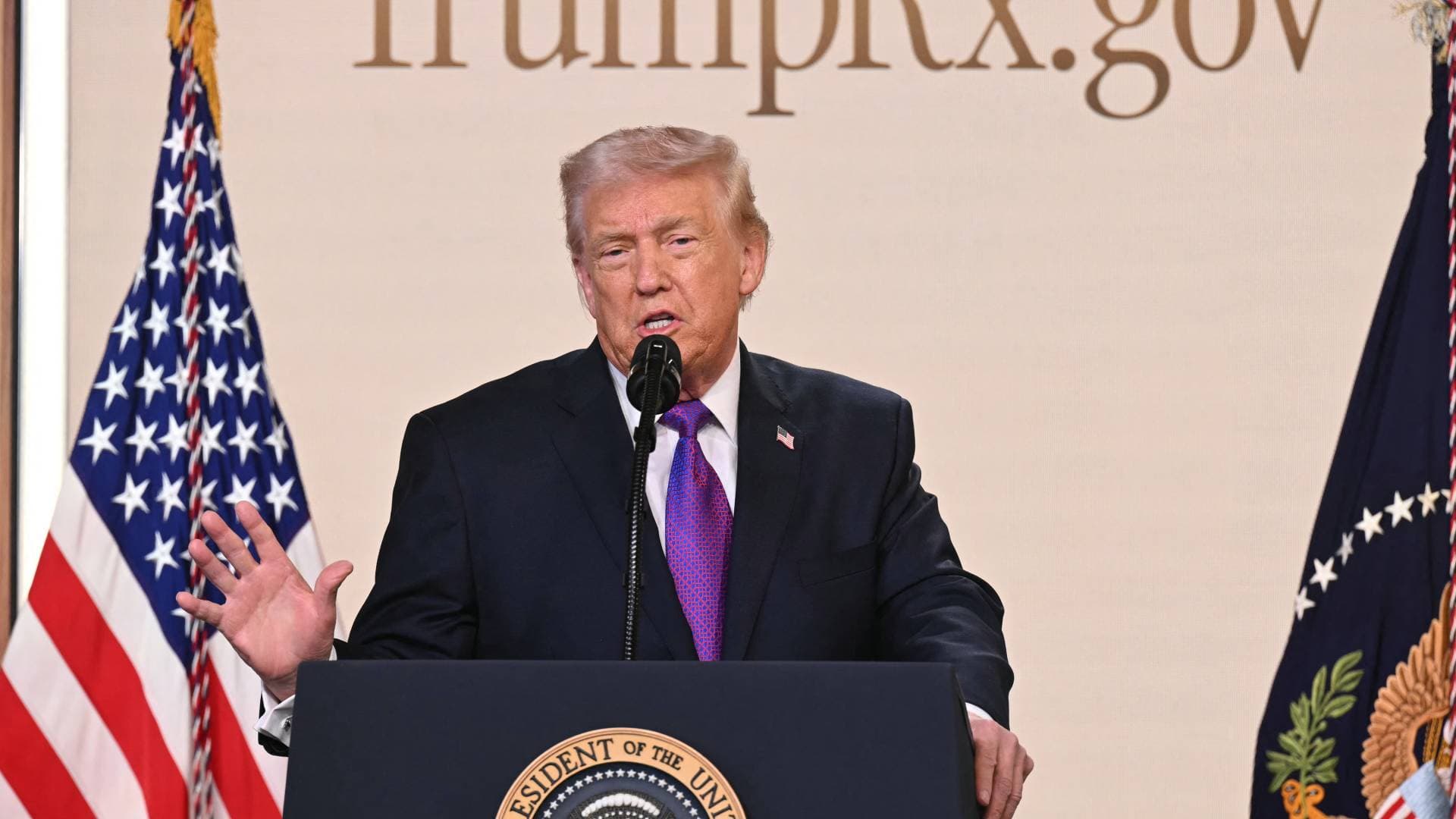 ترمب يكشف خفايا المفاوضات: ما يجري "عملية عسكرية".. وإيران مستميتة لعقد اتفاق