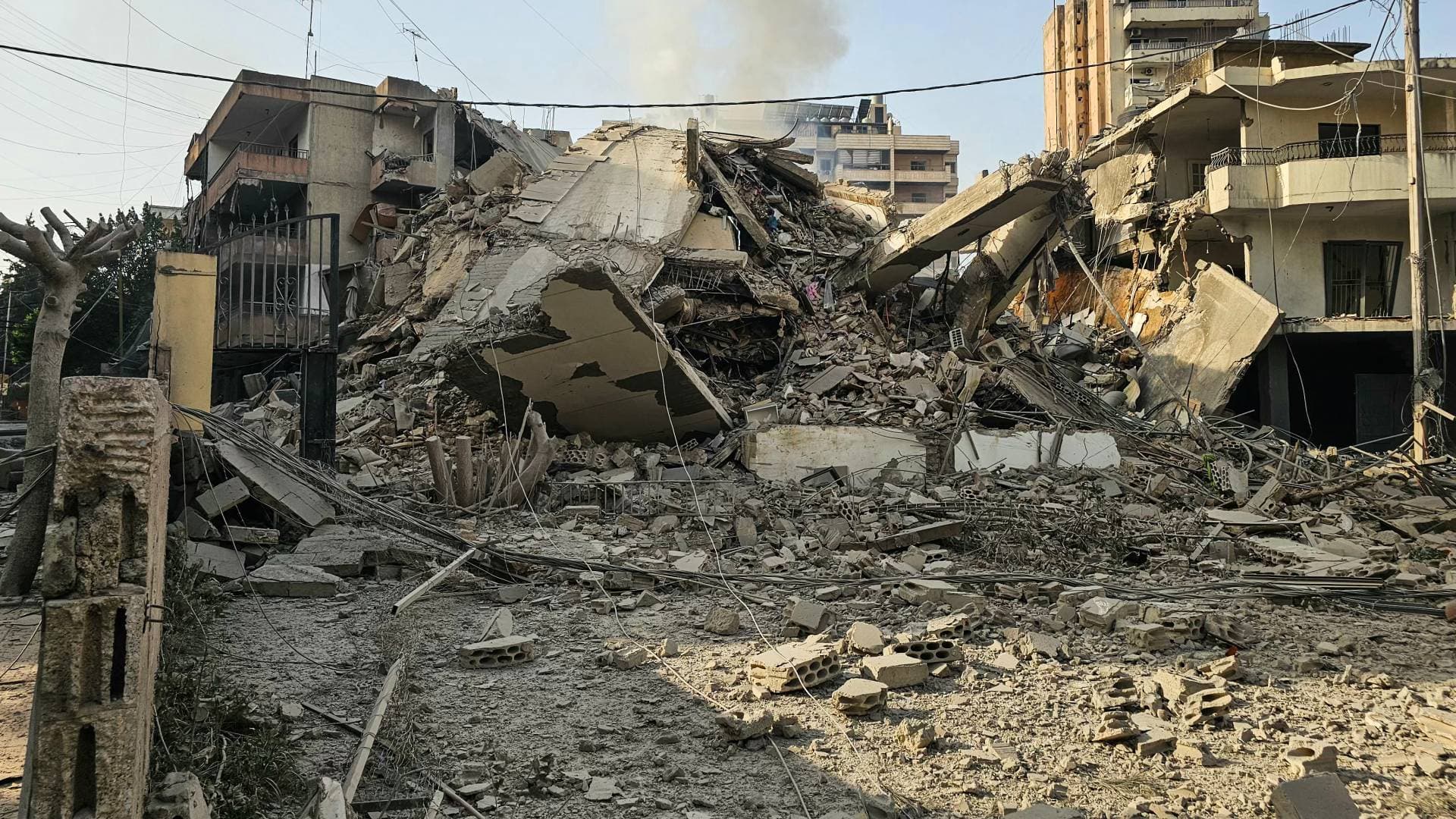 جيش الاحتلال: استهدفنا خلال نهاية الأسبوع  120 هدفا لحزب الله