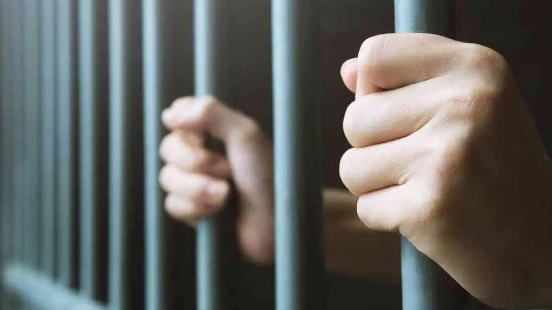 بالفيديو.. "الجنايات الكبرى" تقضي بحبس أب قتل طفله في إحدى المحافظات في الأردن