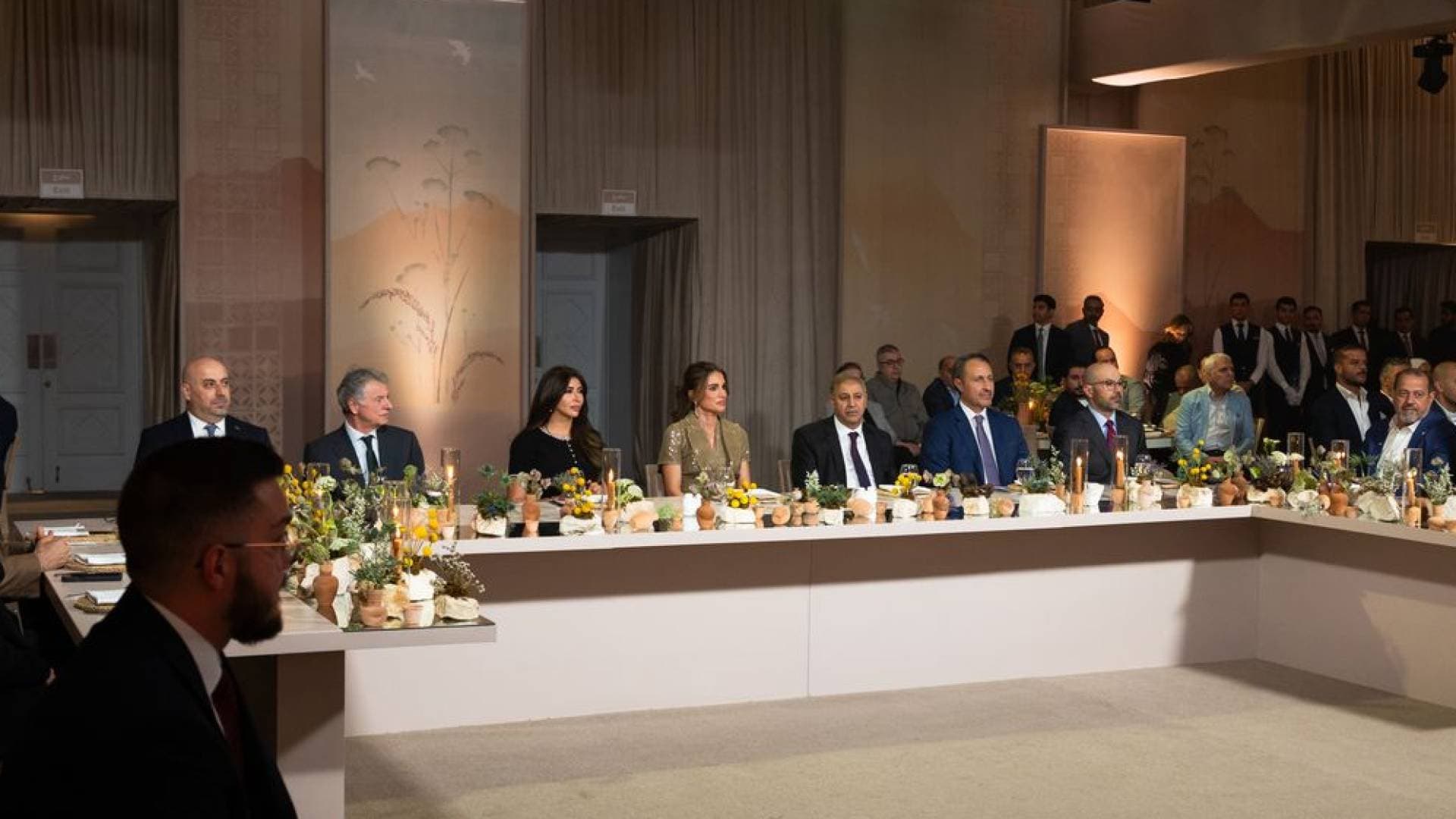 الملكة رانيا العبدالله تحضر العشاء الخيري لصندوق الأمان لمستقبل الأيتام بمناسبة عقدين على تأسيسه.. فيديو