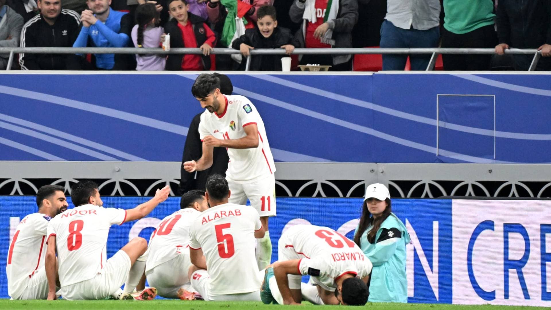 محترفو الأردن والقلق من المونديال: تذبذب الأداء يثير القلق في الشارع الرياضي