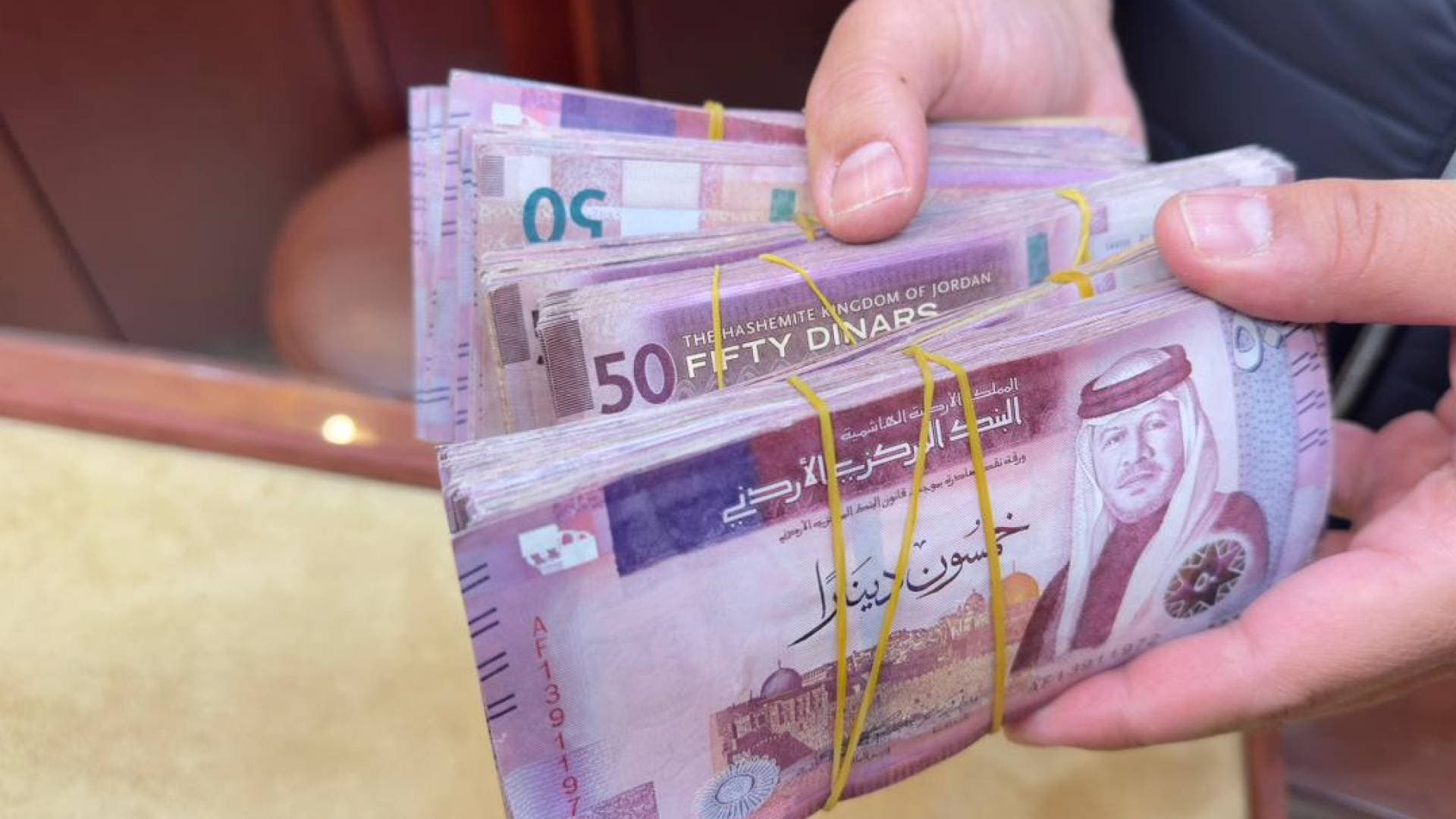 "صندوق الزكاة" يقر عيدية للأسر المستحقة ويوافق على حزمة مشاريع خيرية وتعليمية