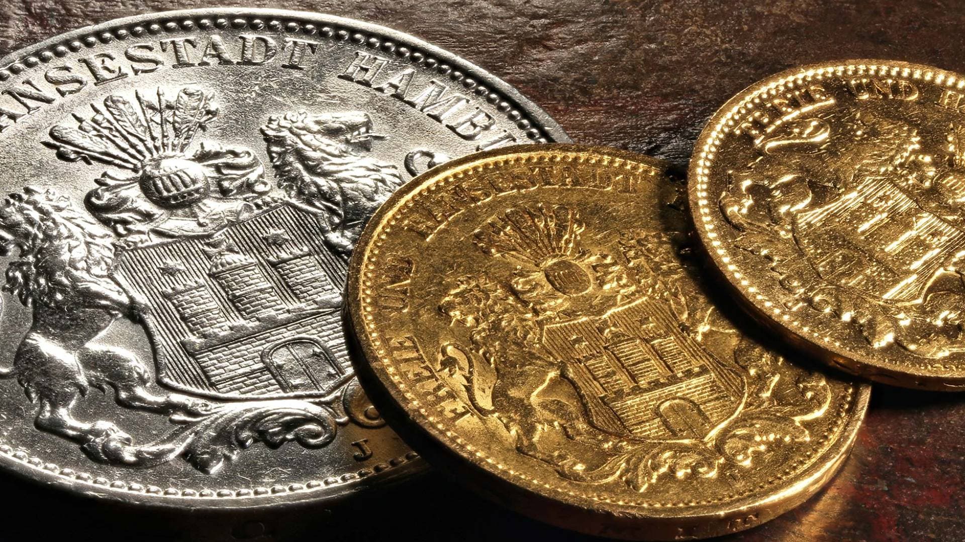 هل تزيح الفضة الذهب عن عرش "الزينة والخزينة" في الأردن؟