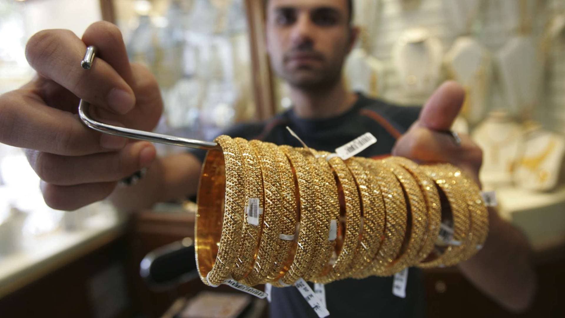 أسعار الذهب والليرة الرشادية والإنجليزية الأحد في الأردن