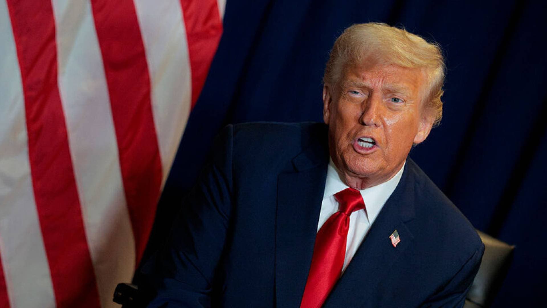 ترمب يهدد بفرض رسوم 100% على شركات الأدوية التي لا تبني مصانع في أمريكا