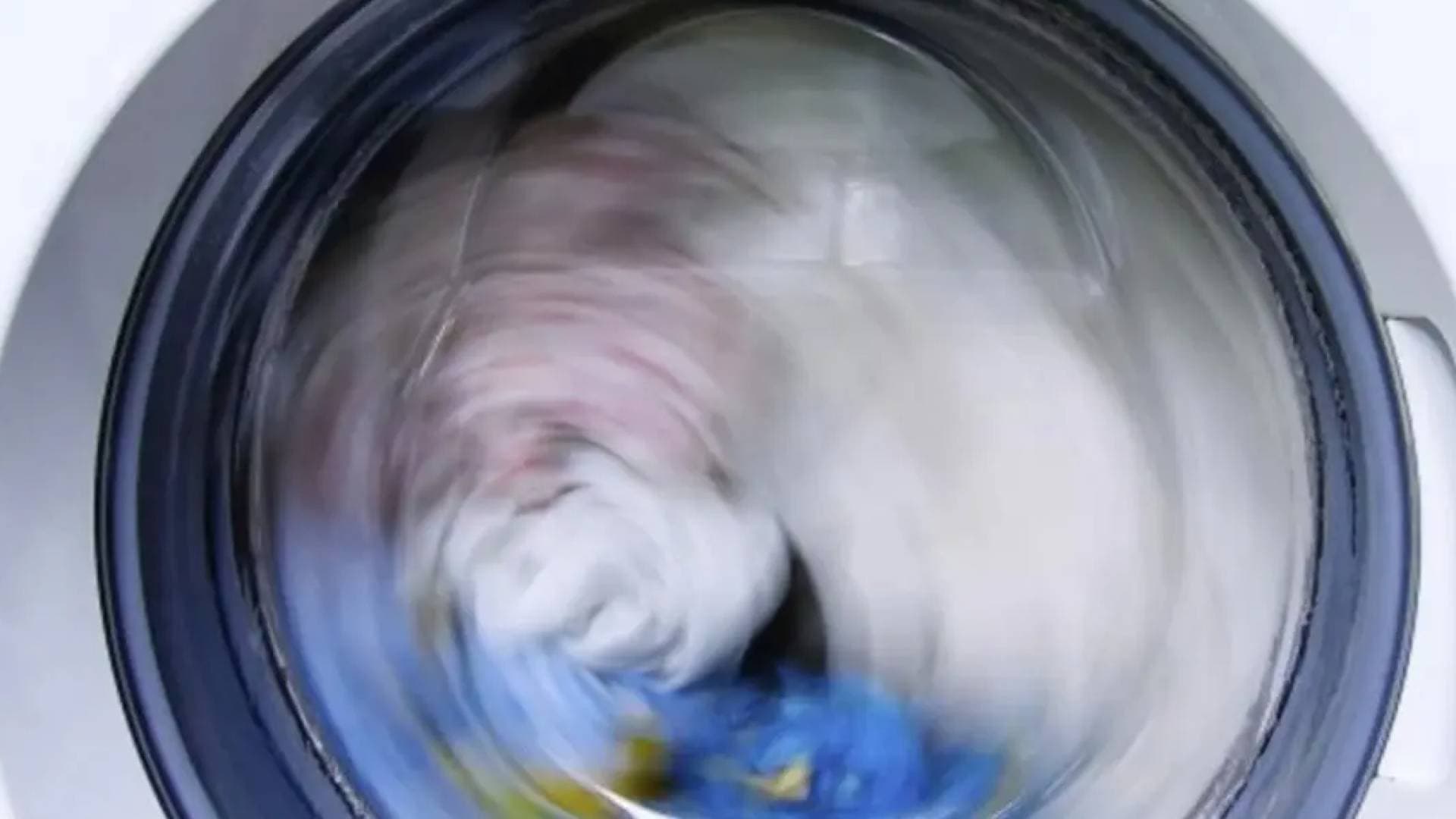 نهاية وحش بشري: التفاصيل الكاملة لإعدام الخادمة التي قتلت رضيعا في الغسالة