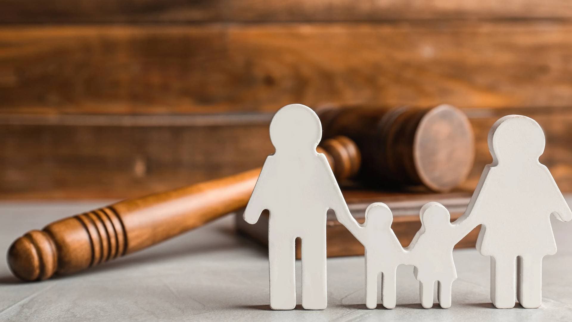 "النفقة الزوجية دون طلاق".. آلية قانونية تثير جدلا حول أولوية سداد الديون في الأردن