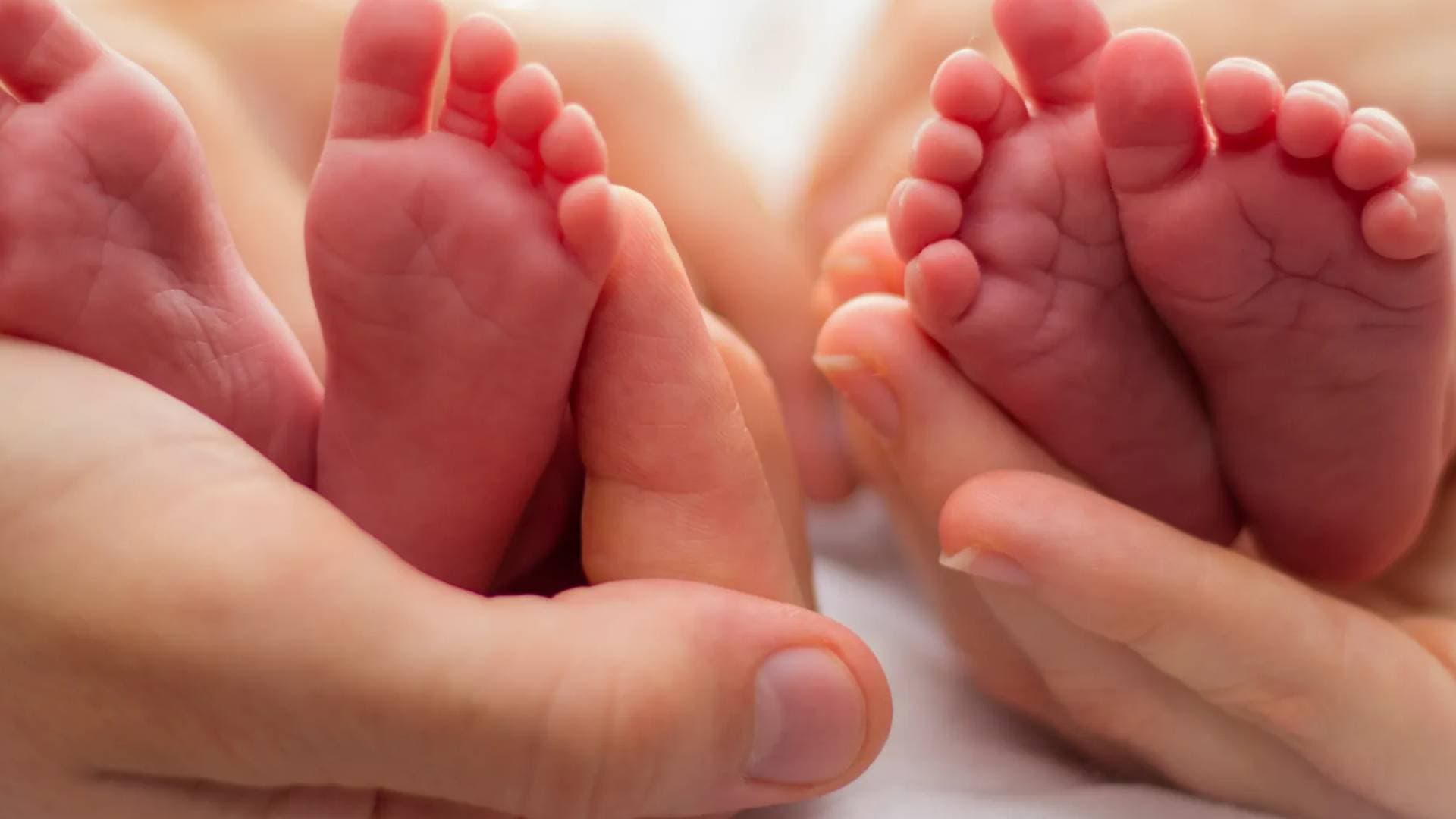 نهاية خطأ كارثي.. امرأتان تلتقيان بعد 35 عاما من استبدالهما عند الولادة في النمسا