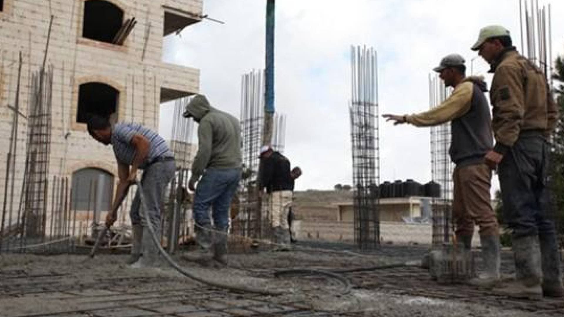 جزاء عمان: الحبس وغرامة لمحتال أوهم وافدا بقدرته على استخراج تصريح عمل