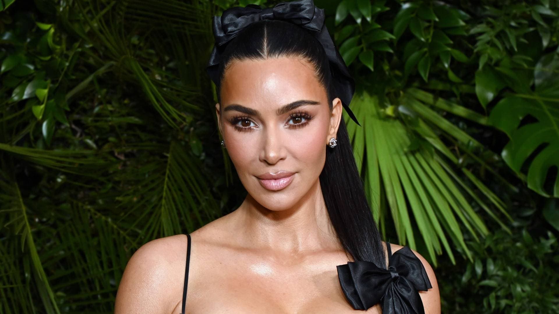 كيم كارداشيان تحمل "شات جي بي تي" مسؤولية فشلها