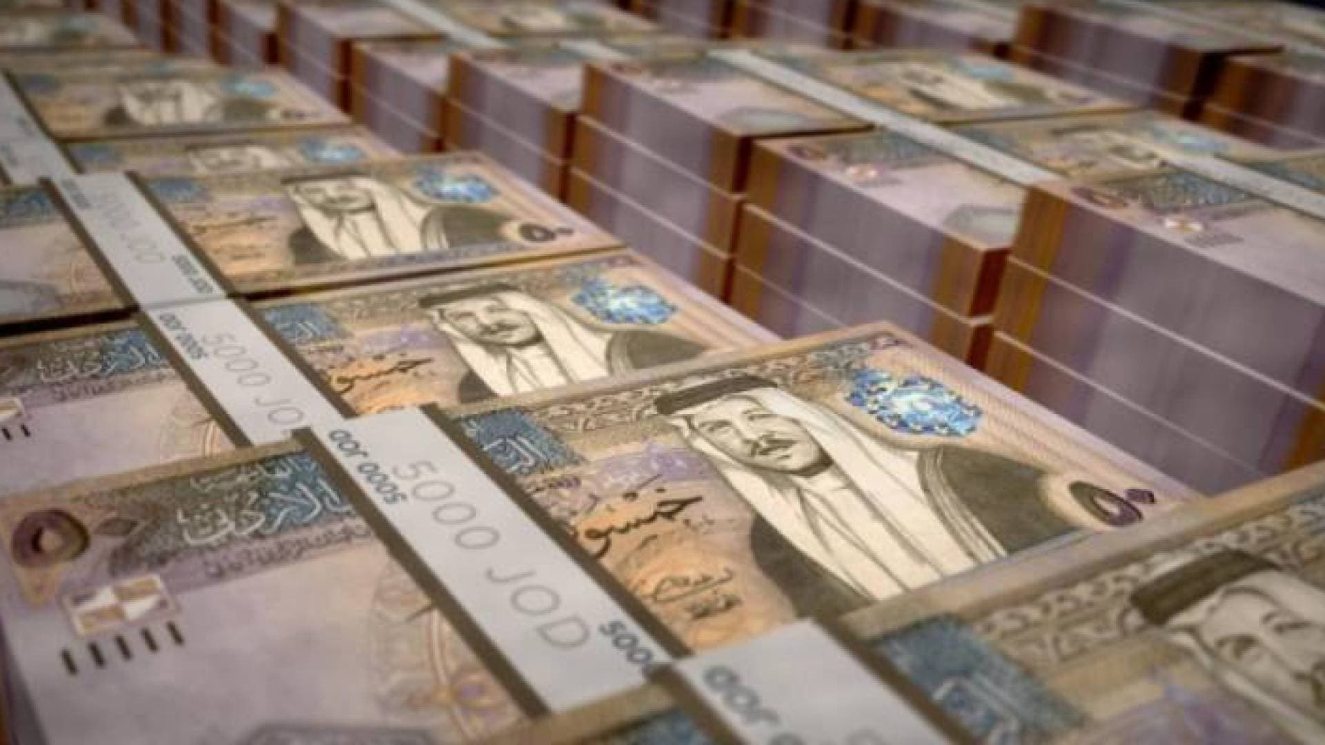 الحموري لـ "رؤيا": موازنة 2026 "تقليدية" تعتمد على الضرائب غير المباشرة وغياب زيادة الرواتب سيعمق الركود (فيديو)