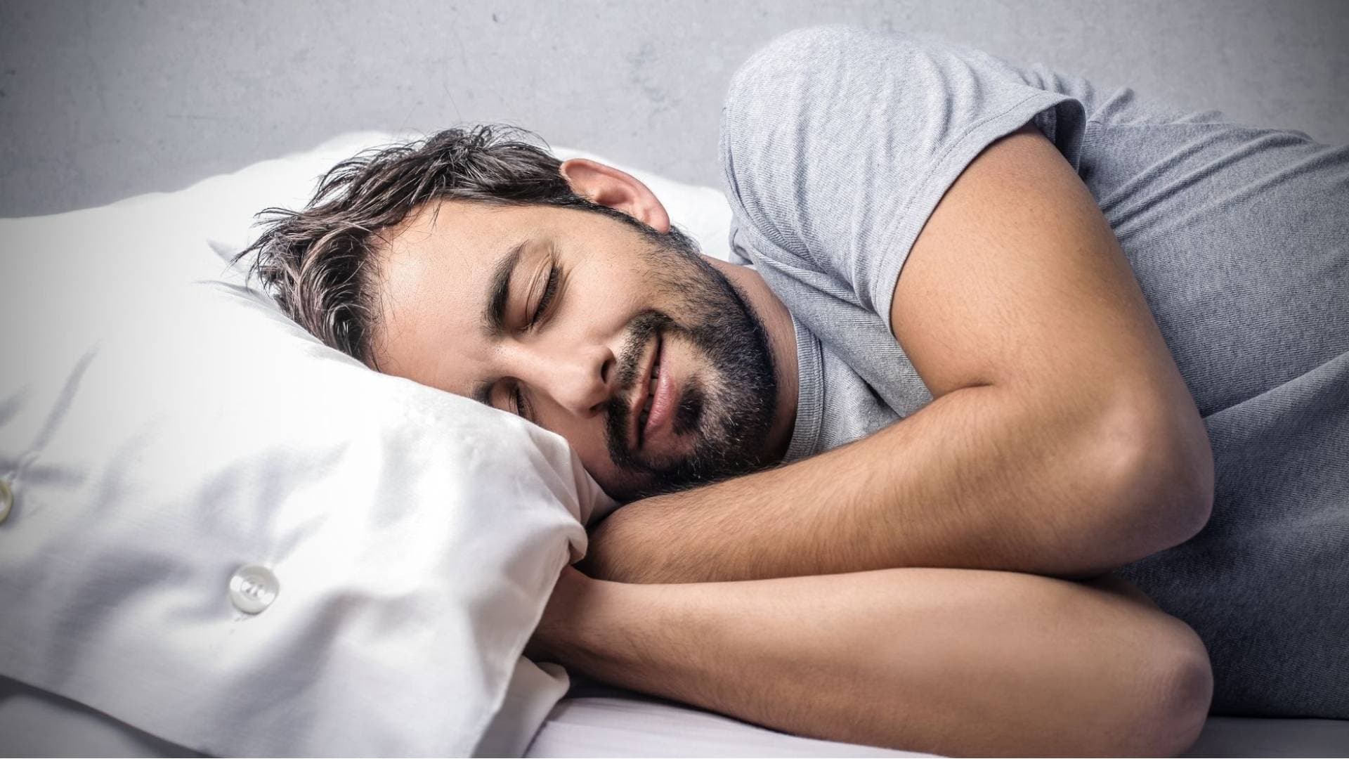 نصائح الخبراء لنوم هانئ: كيف تحسن جودة النوم بتغييرات بسيطة في نمط الحياة؟