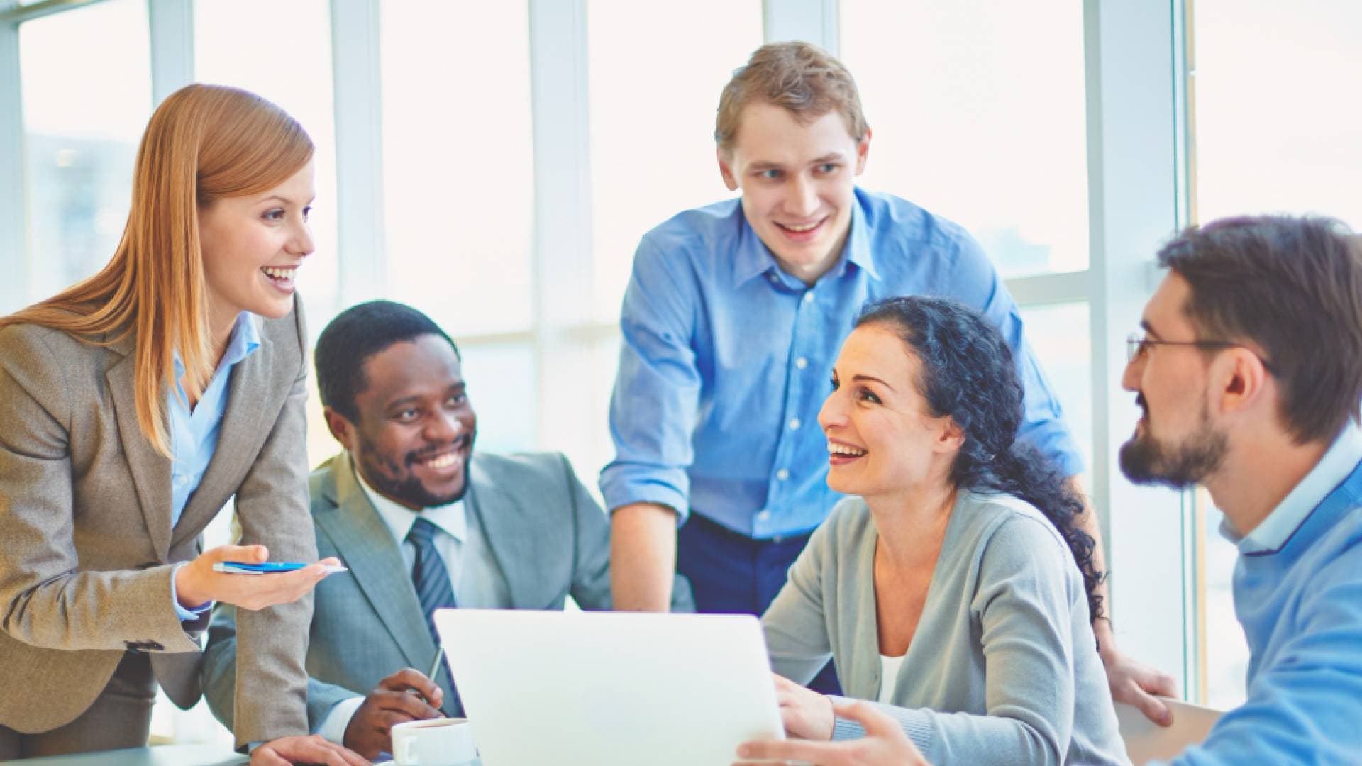 الصحة والمال والعلاقات.. 7 قواعد ذهبية للسعادة المهنية في بيئة العمل