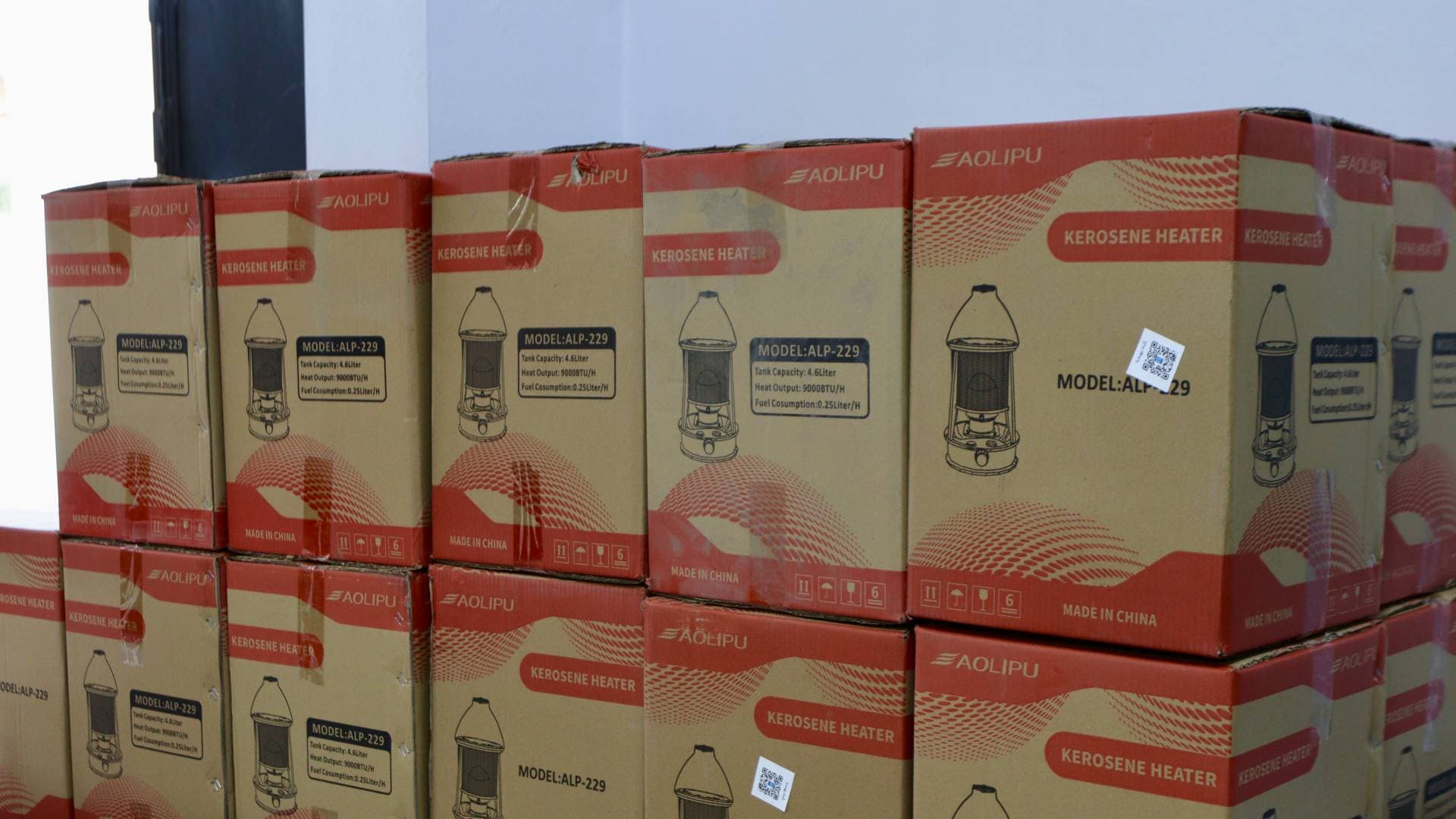 تكية أم علي تجهز 110 آلاف قطعة تدفئة لدعم الأشقاء في قطاع غزة