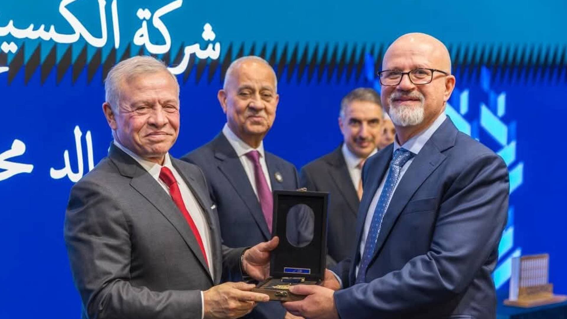 جلالة الملك عبد الله الثاني يكرم شركة الكسيح لتصنيع الأطعمة تقديرا لريادتها في الابتكار وتعزيز حضور الصناعة الغذائية الأردنية عالميا