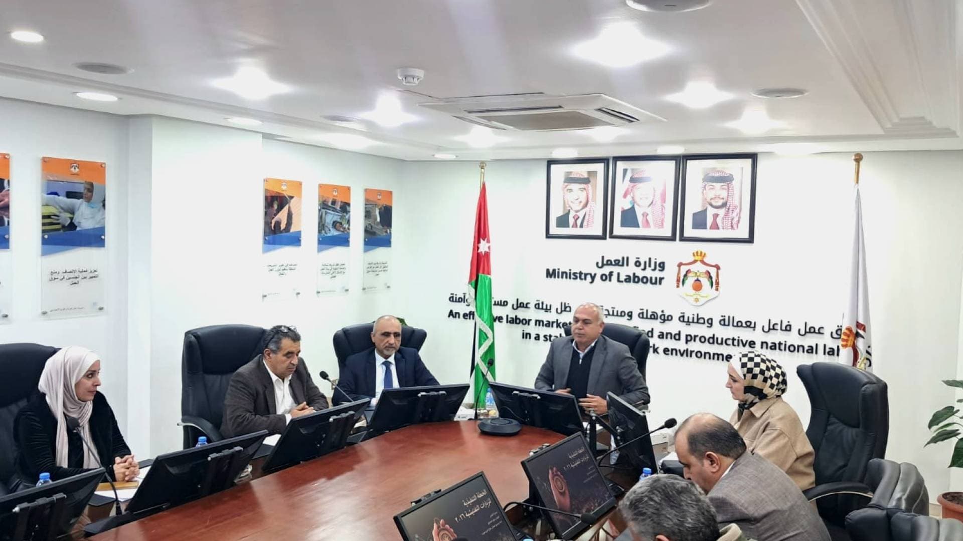 "العمل": التفتيش ركيزة لتنظيم السوق.. و"دوجان" يطلع على خطة 2026