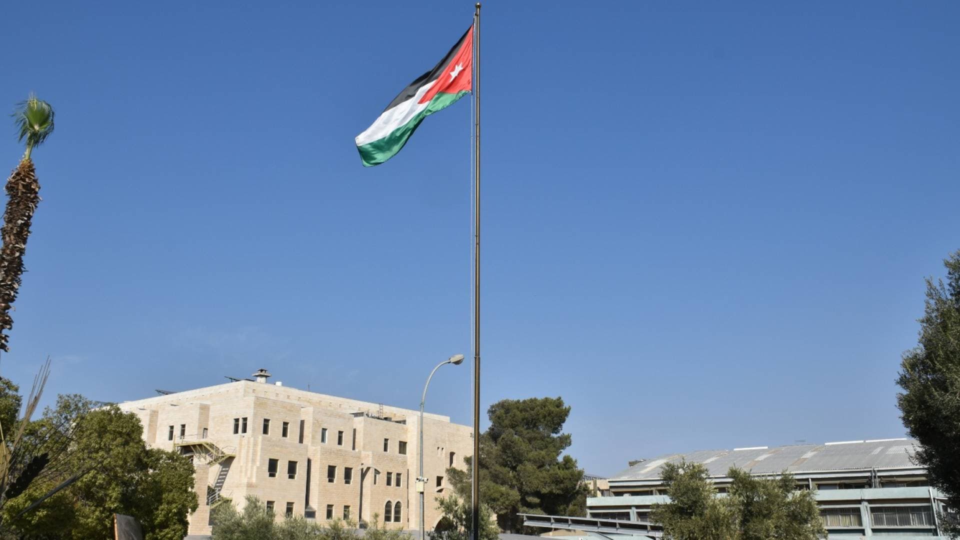 التعليم العالي لـ "رؤيا": احتساب 12 ساعة معتمدة لخريجي خدمة العلم في الجامعات والمعاهد الحكومية والخاصة - فيديو