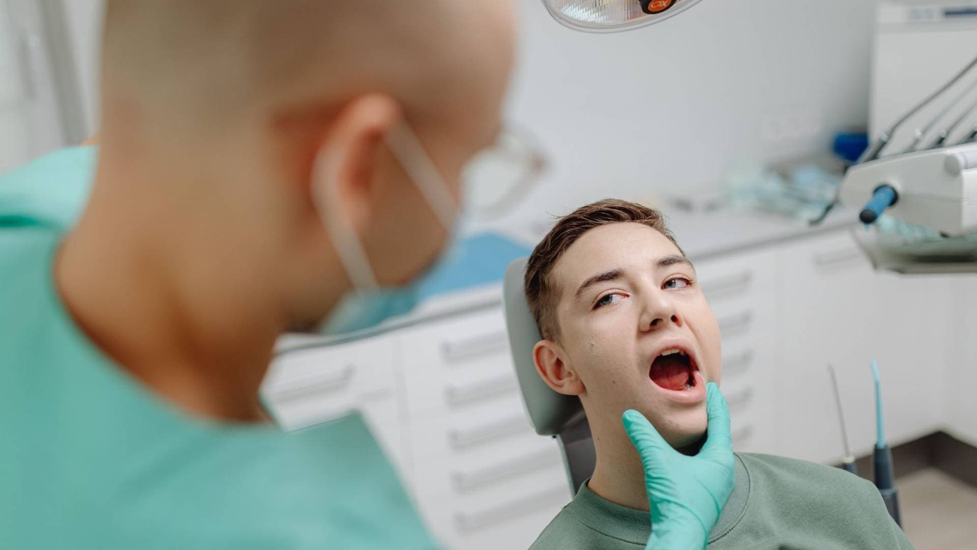 "صرير الاسنان".. 3 اسئلة بسيطة تكشف الاصابة المبكرة بـ "العادة الخفية"