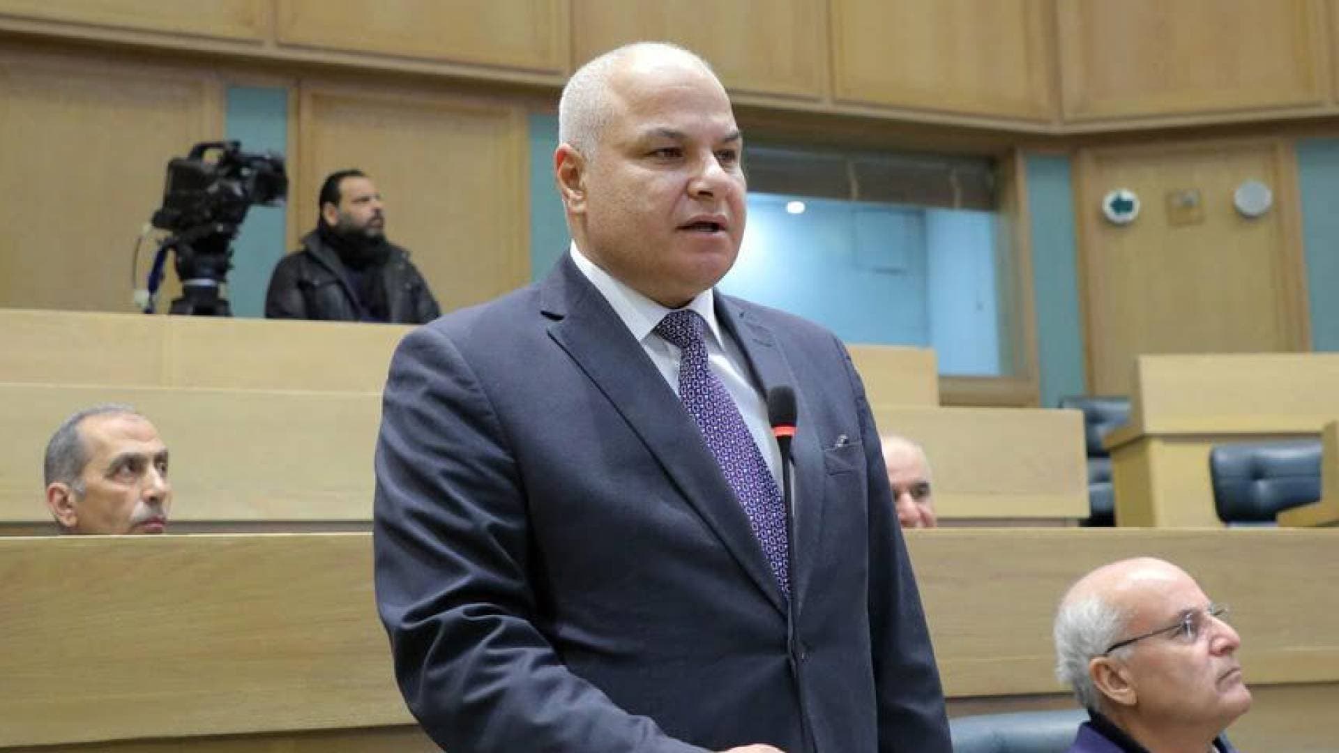 "المادة 23" وتحديات "الضمان".. البكار يبحث مع نقابات العمال تعزيز الأمن الوظيفي