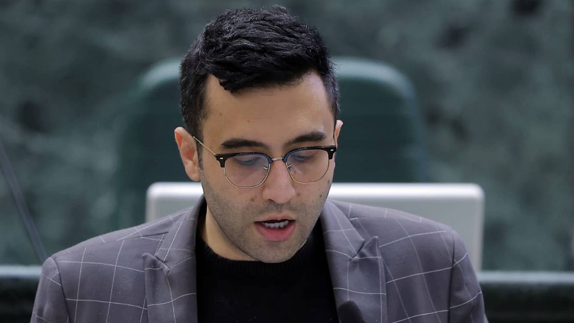 المحكمة الإدارية العليا تقرر فصل النائب محمد الجراح من حزب العمال