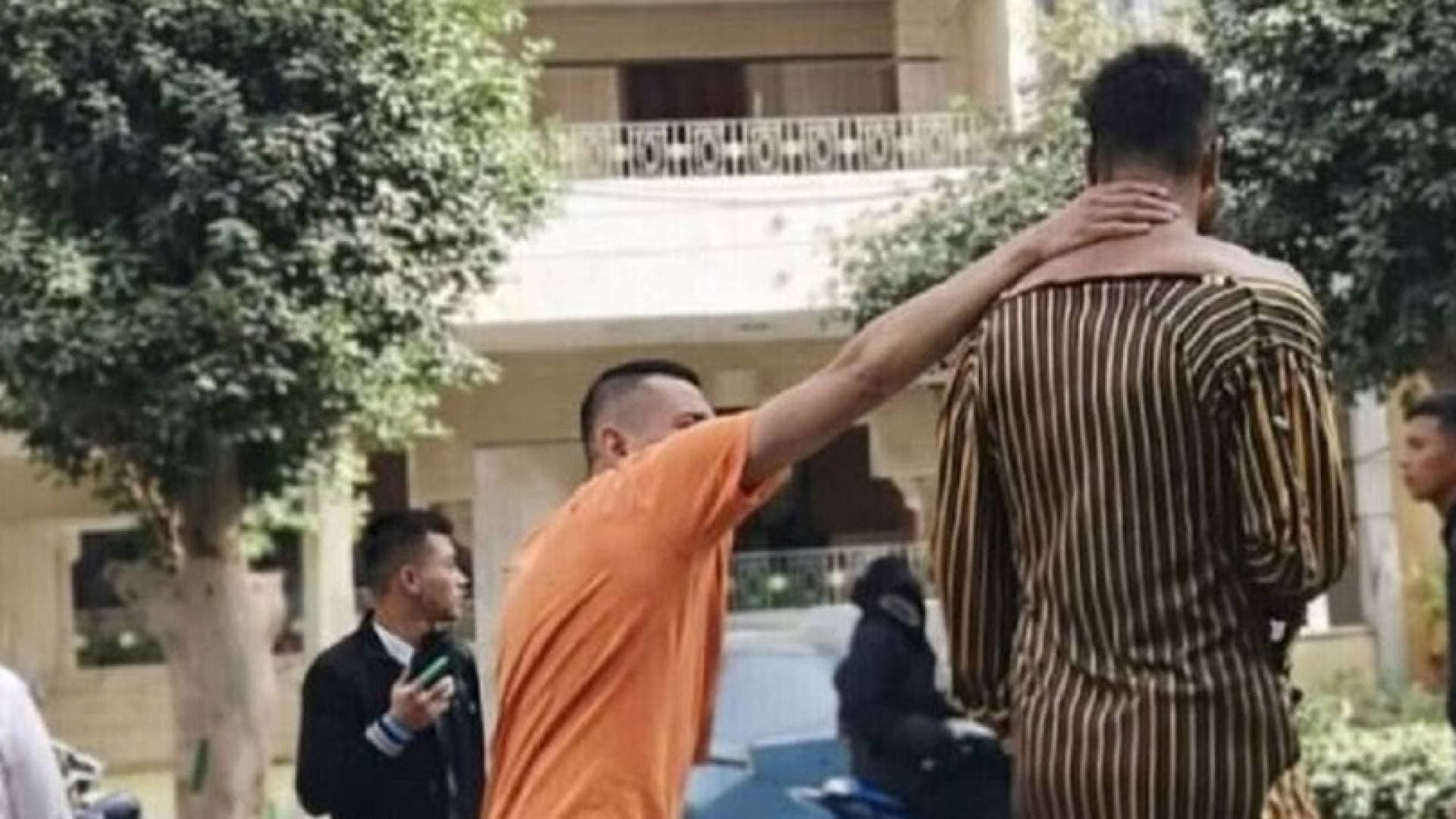 بعد واقعة إذلال مهينة.. مصر تحظر تداول محتوى "واقعة ميت عاصم" وتقرر حذفه فورا