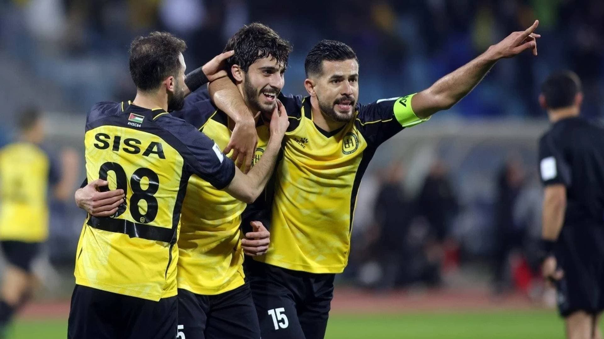 الحسين إربد ينتصر على الوحدات بهدفين دون مقابل ليعتلي صدارة الدوري ب٣٤ نقطة