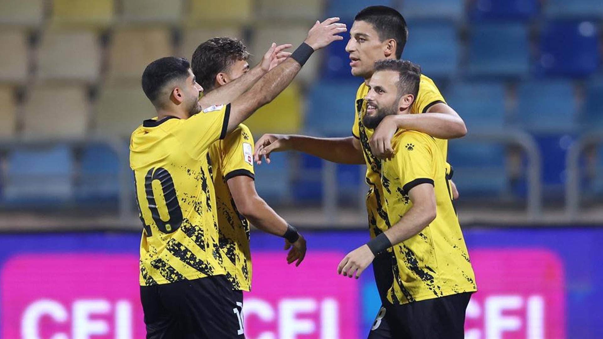 نادي الحسين الرياضي يعلن بدء إجراءات عودة بعثته من الدوحة