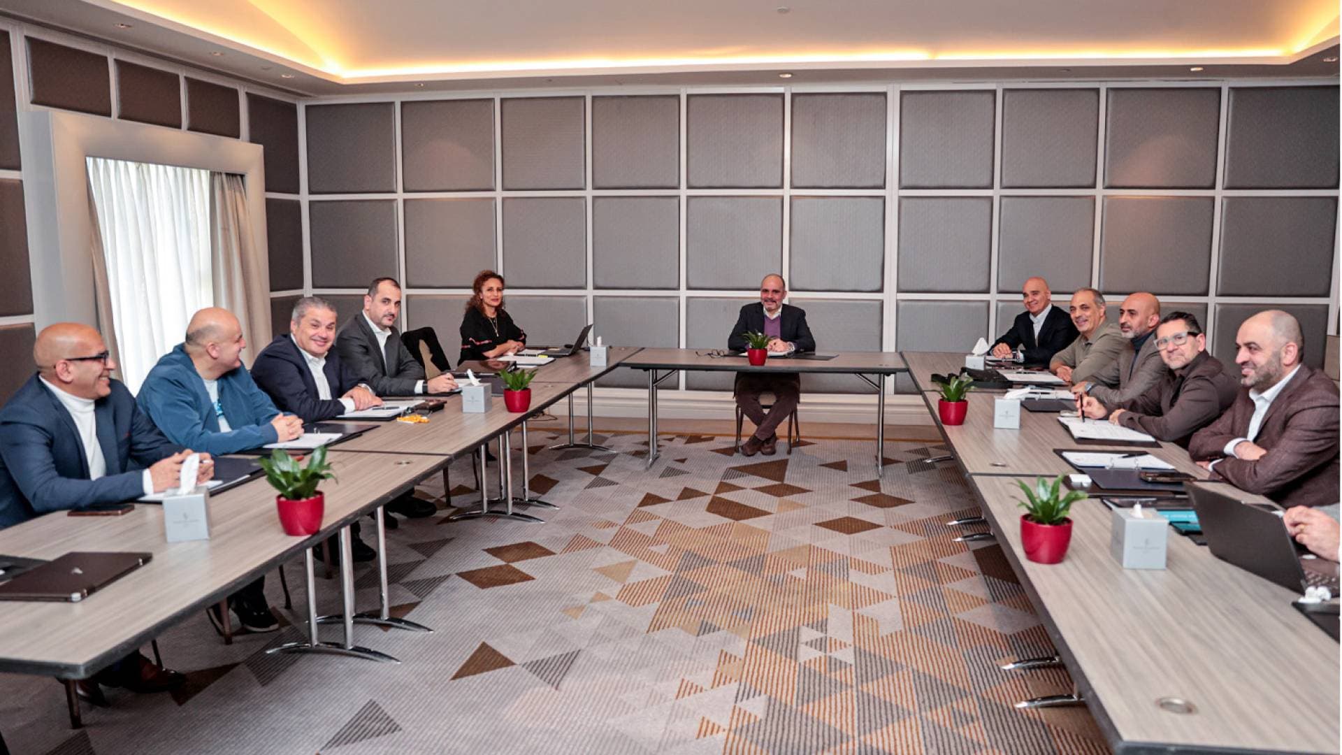 الاتحاد الأردني يقر تشغيل تقنية VAR ويخطط لإنشاء مركز طبي متخصص للرياضيين