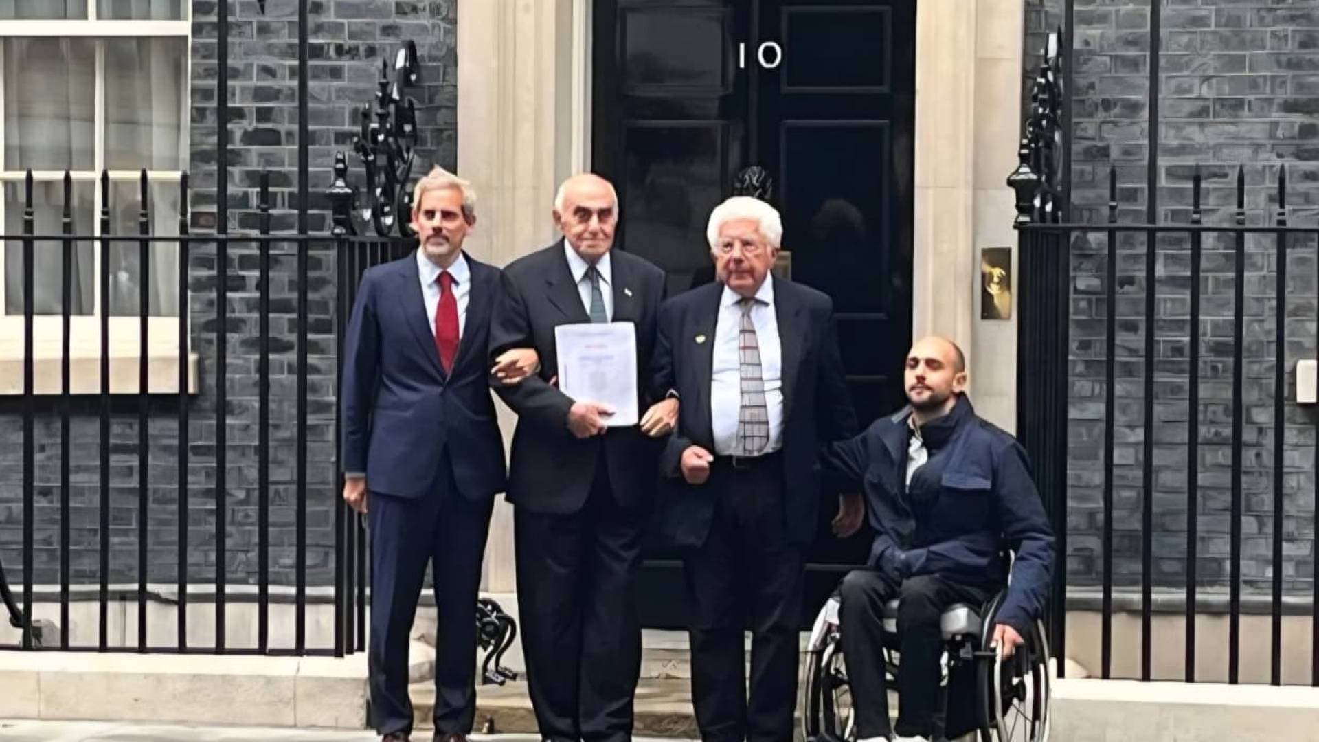 تتويجا لجهود منيب المصري: 45 نائبا ولوردا بريطانيا يطالبون باعتذار رسمي عن وعد بلفور