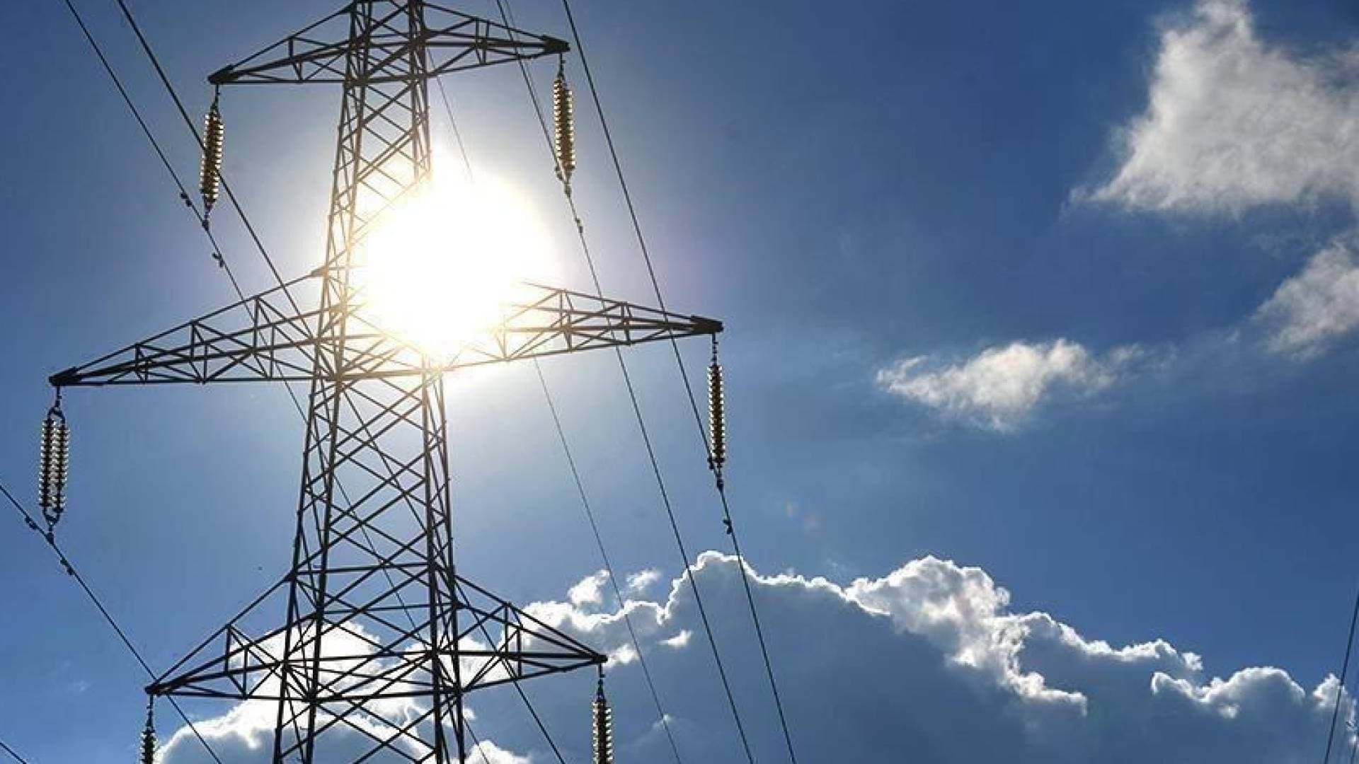 وزير الطاقة: الأردن يمتلك مخزون طاقة كهربائية يكفي لشهر