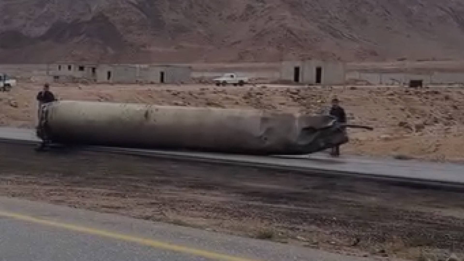 الأمن العام : سقوط بقايا جسم متفجر على الطريق الصحراوي ولا إصابات تذكر -فيديو