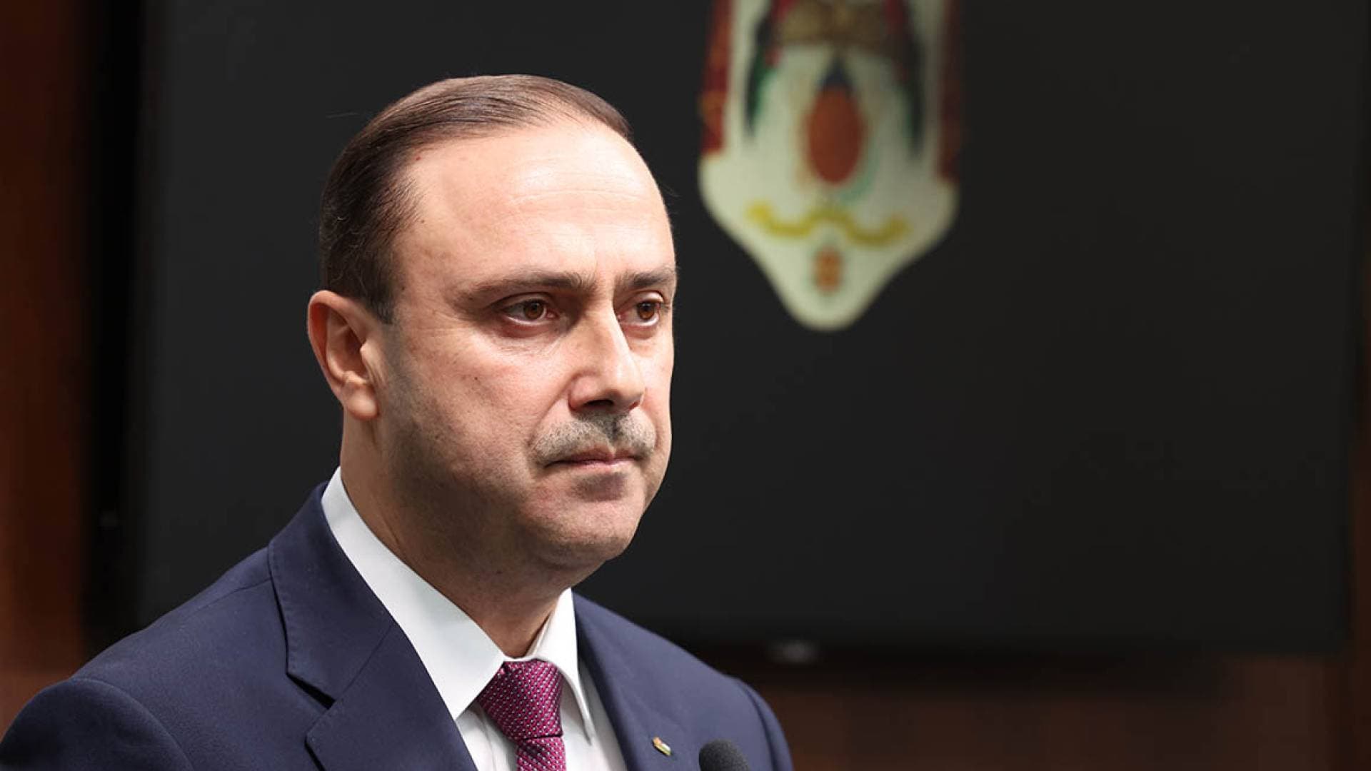 المومني لـ "نبض البلد": الأردن يفعل "خطط الطوارئ" لاحتواء الأزمة.. وتسعيرة المحروقات لن تعكس الارتفاع العالمي