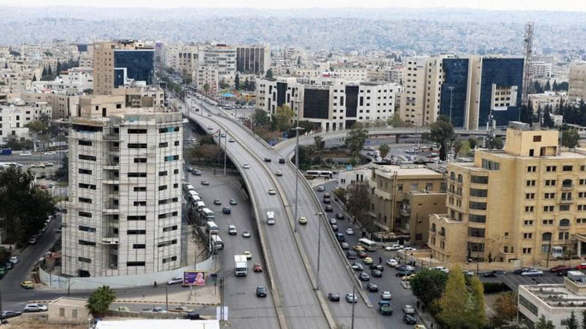 طقس العرب: الأحد موعد مع الأمطار والرياح النشطة في الأردن