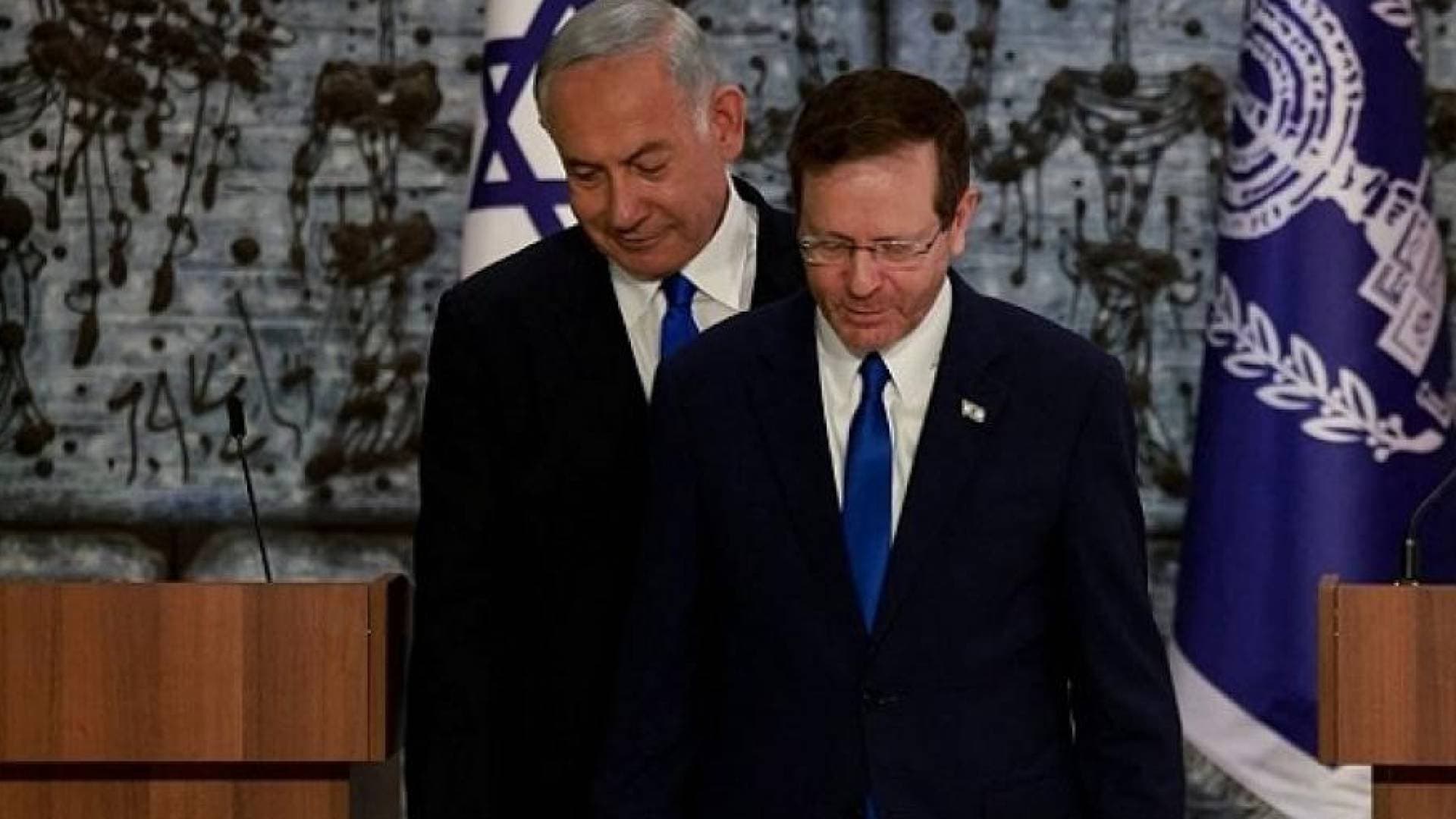 مقايضة العفو: رئاسة كيان الاحتلال تعيد ملف نتنياهو للتعديل وضغوط "ترامبية" لحسم المشهد