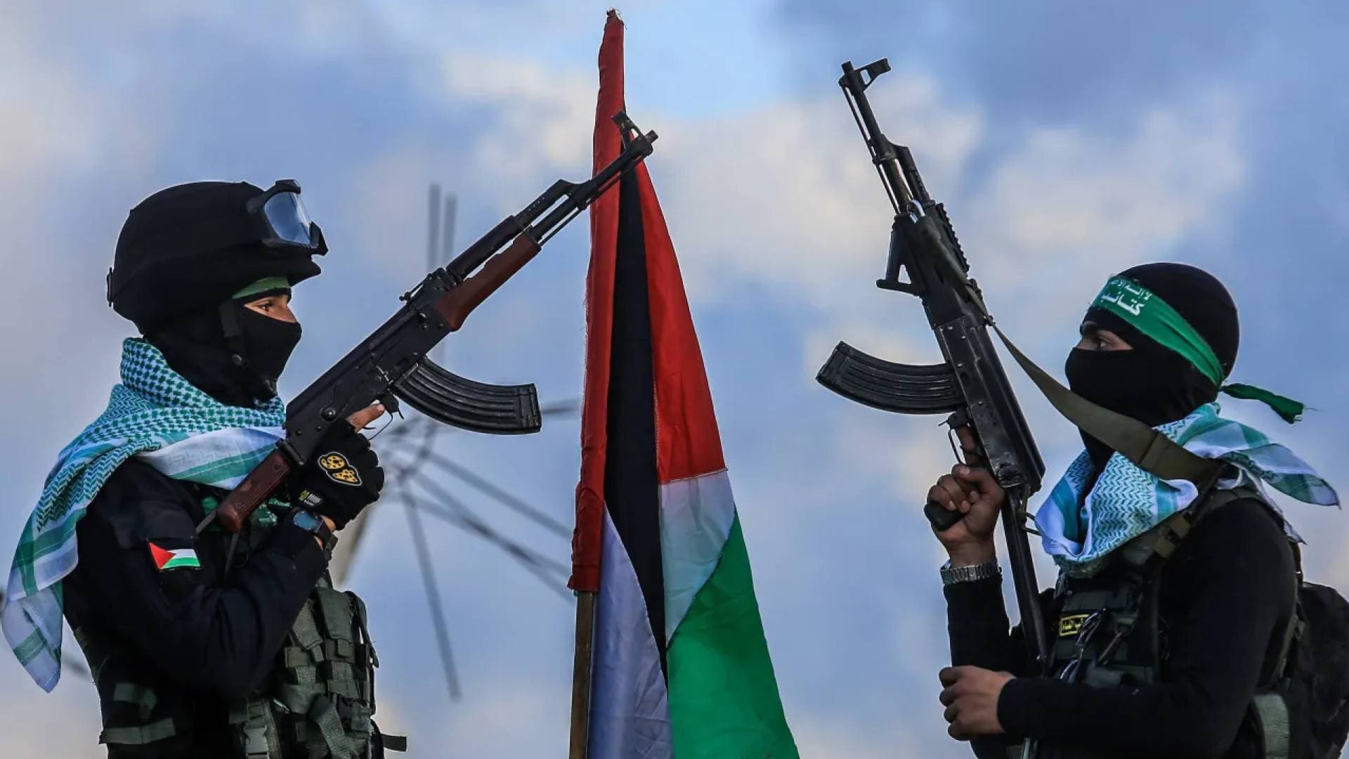 حماس تندد بمنع الفلسطينيين المسيحيين من إقامة قداس أحد الشعانين في كنيسة القيامة