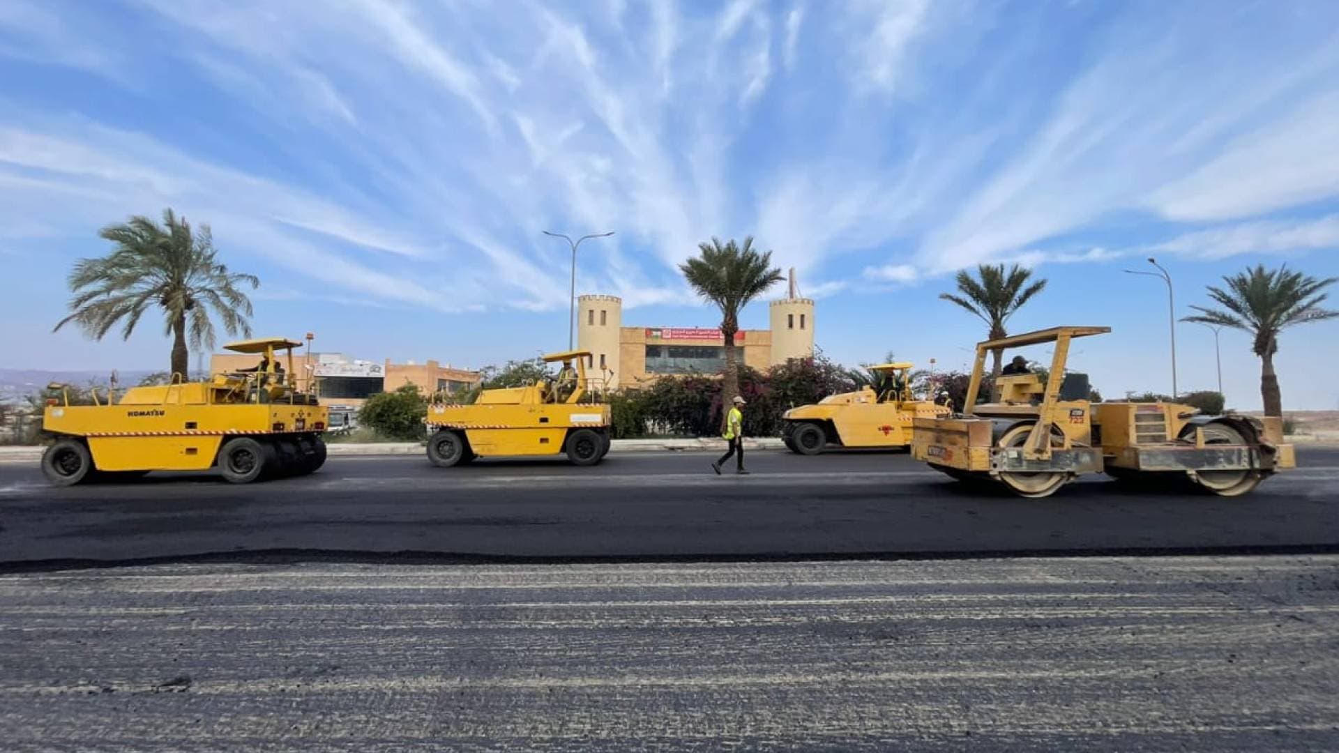 "الأشغال" تبدأ صيانة مدخل مدينة العقبة بكلفة 90 ألف دينار