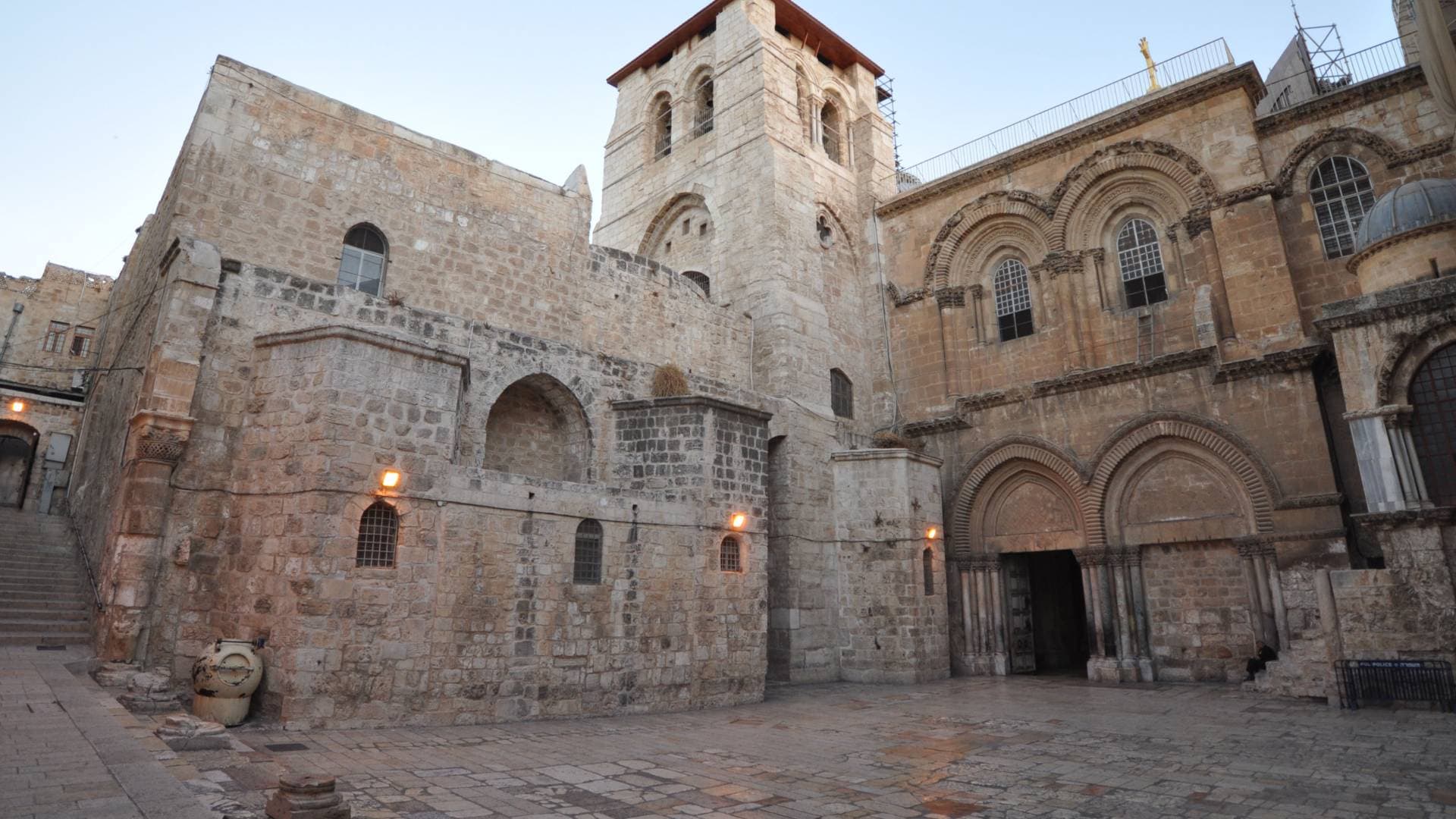 المطران الطوال: الموقف الأردني أعاد فتح كنيسة القيامة في القدس المحتلة