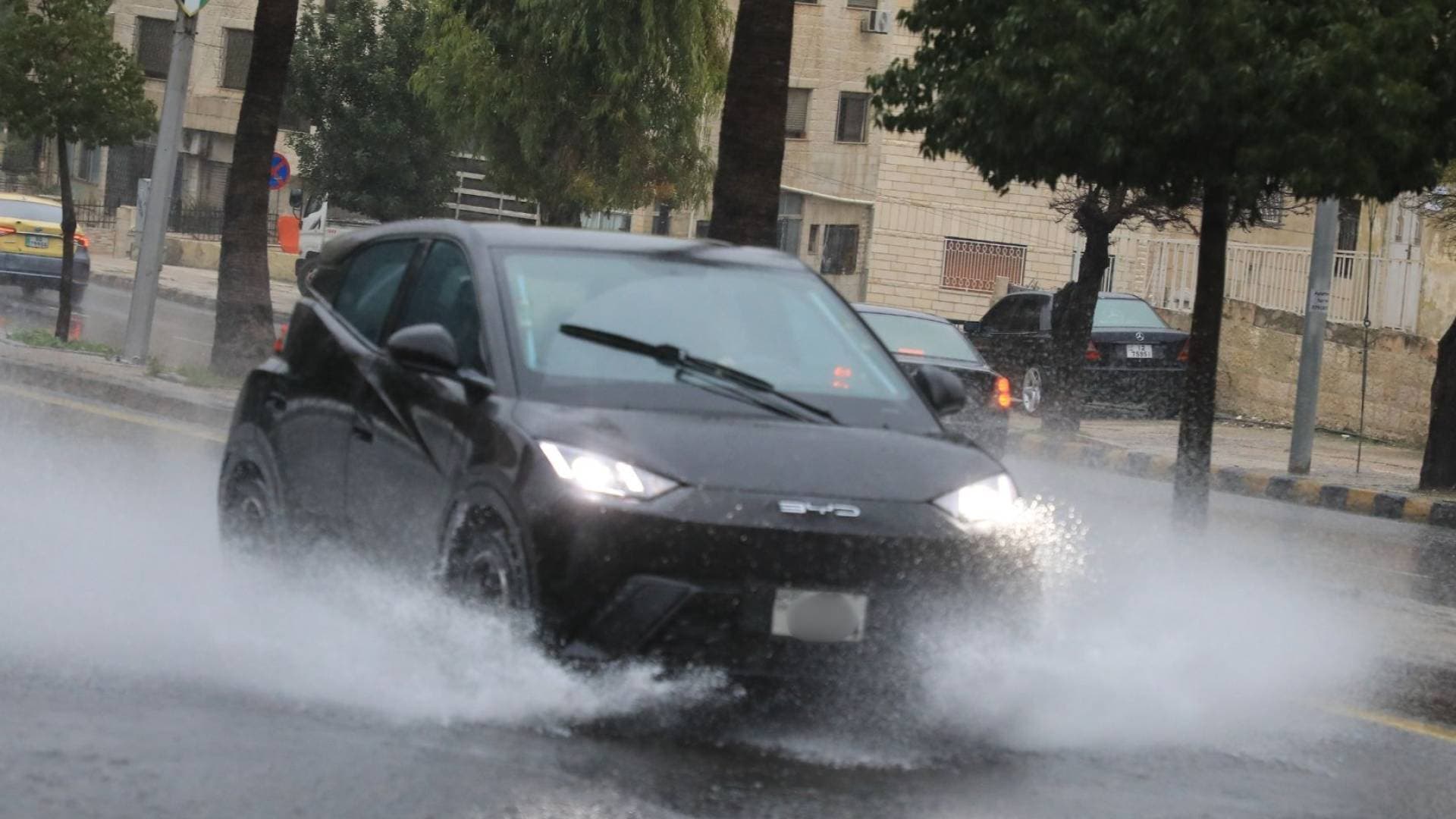 طقس العرب يوضح تفاصيل الحالة المطرية التي يتعرض لها الأردن ليلة الأربعاء/الخميس