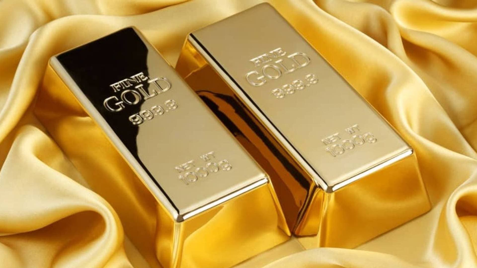 "الذهب ينزف": خسارة 110 دولارات في افتتاحية نيسان تكسر حاجز الـ 4,700