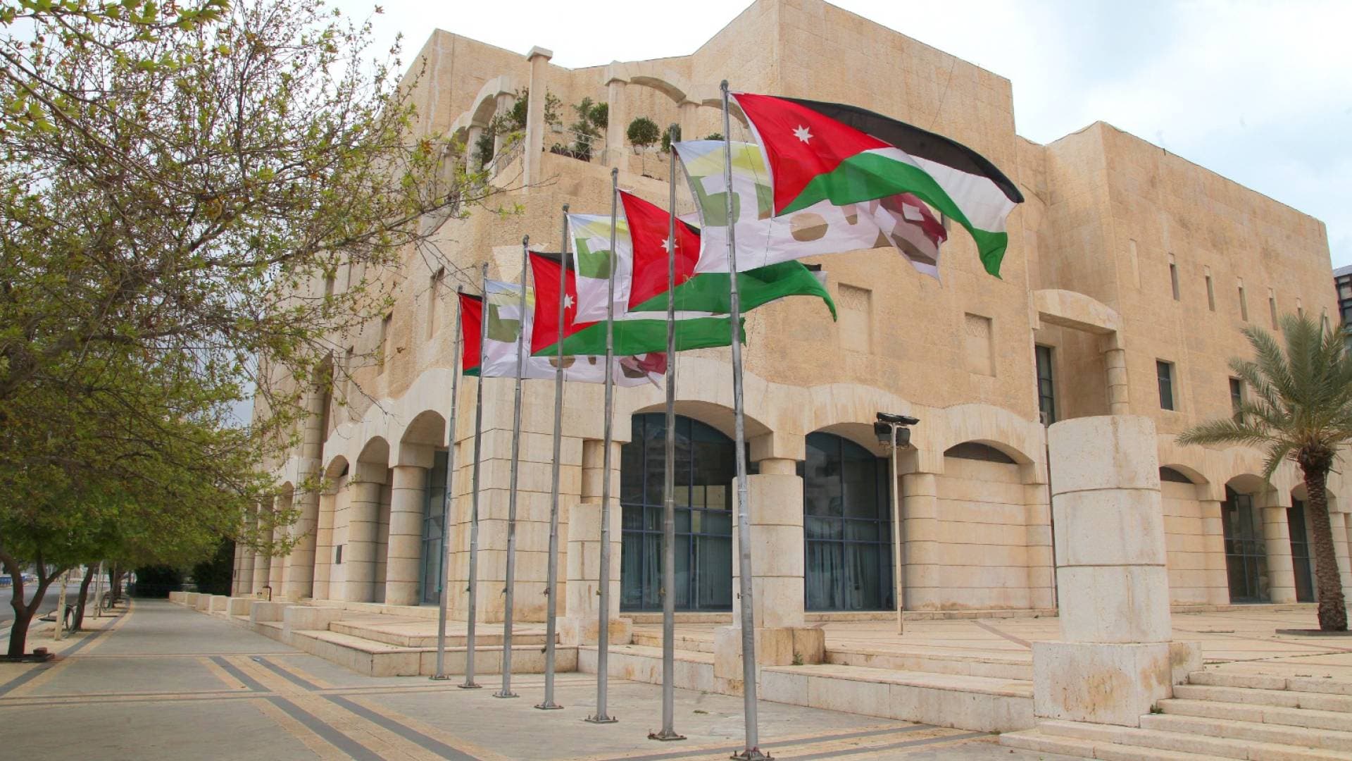 "الأمانة" تشرع في تأهيل متنزه عمان القومي بثلاثة مسارات سياحية ورياضية جديدة