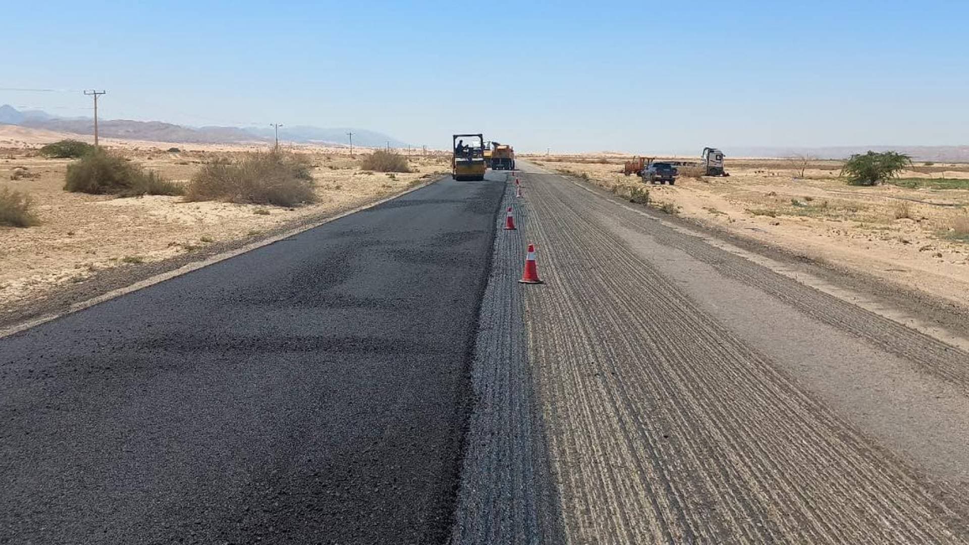 "الأشغال" تباشر صيانة المرحلة الثالثة من طريق وادي عربة