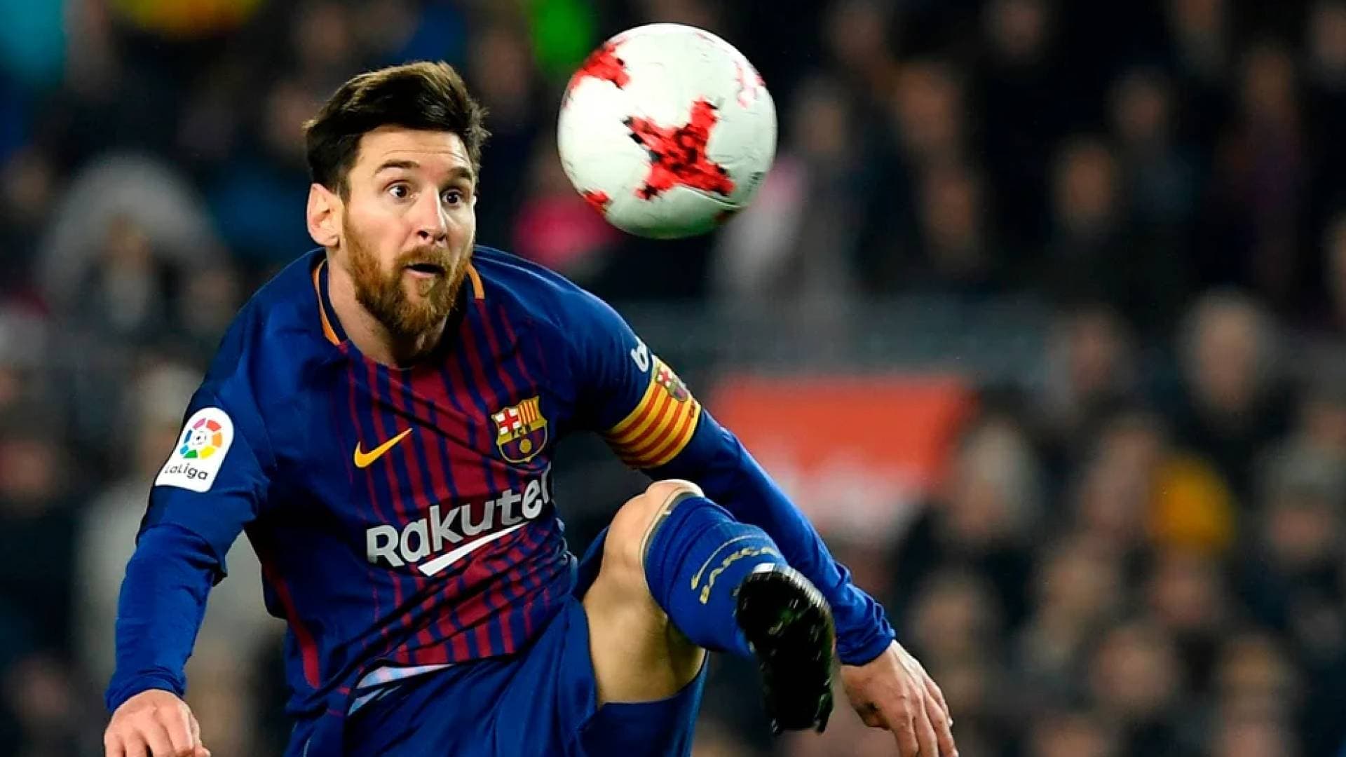 "عاش برشلونة".. ميسي يهنئ برشلونة بتتويجه بلقب الدوري الإسباني