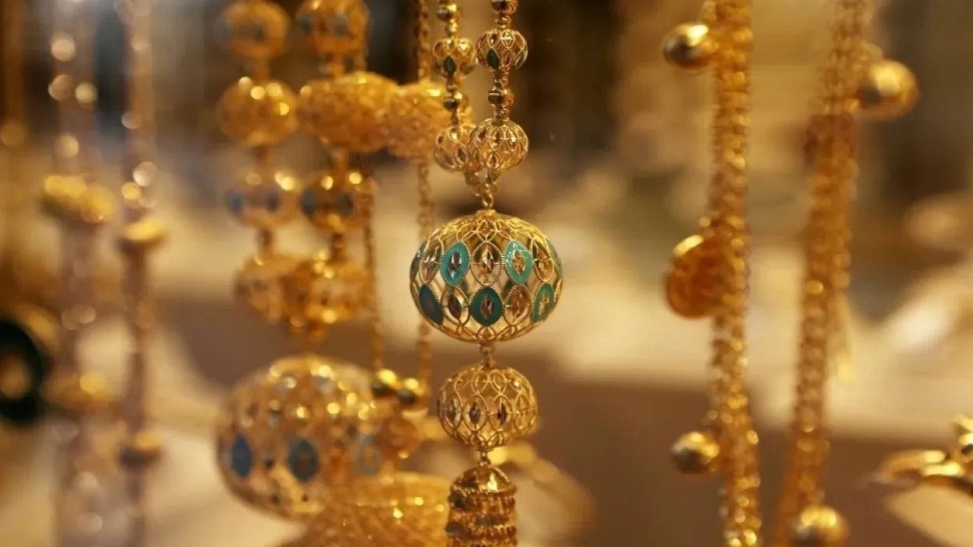 انخفاض أسعار الذهب في مصر الجمعة وعيار 21 يسجل 6945 جنيها